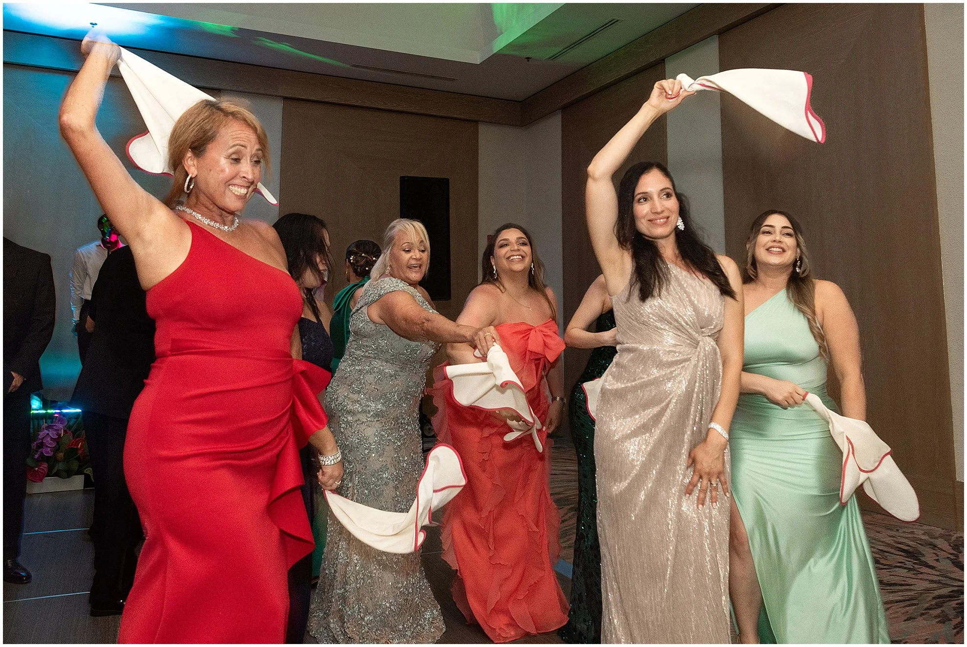 St Regis Resort Bermuda_Black Tie Wedding_©FianderFoto_094.jpg