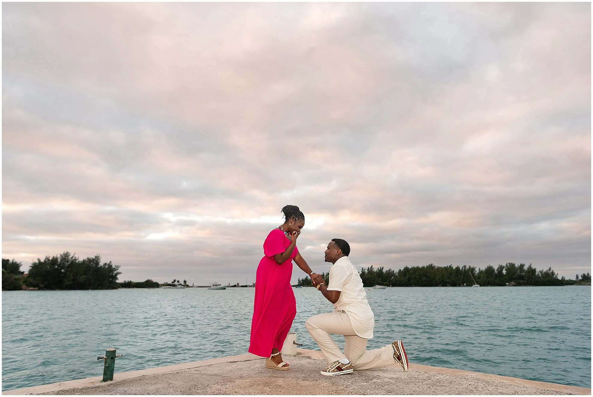 Proposal at Grotto Bay Resort in Bermuda_©FianderFoto_025.jpg