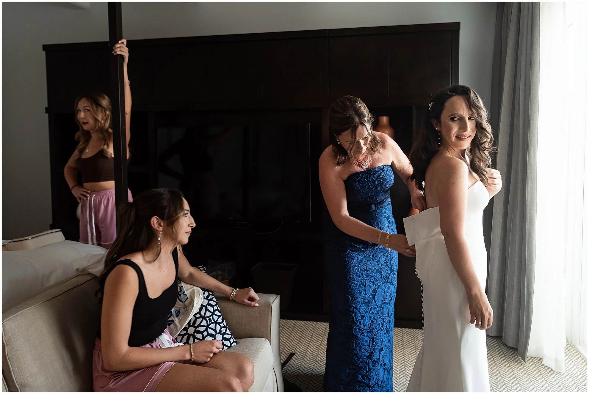 Black Tie Beach Wedding at Rosewood Bermuda_©FianderFoto_Photographer_009.jpg