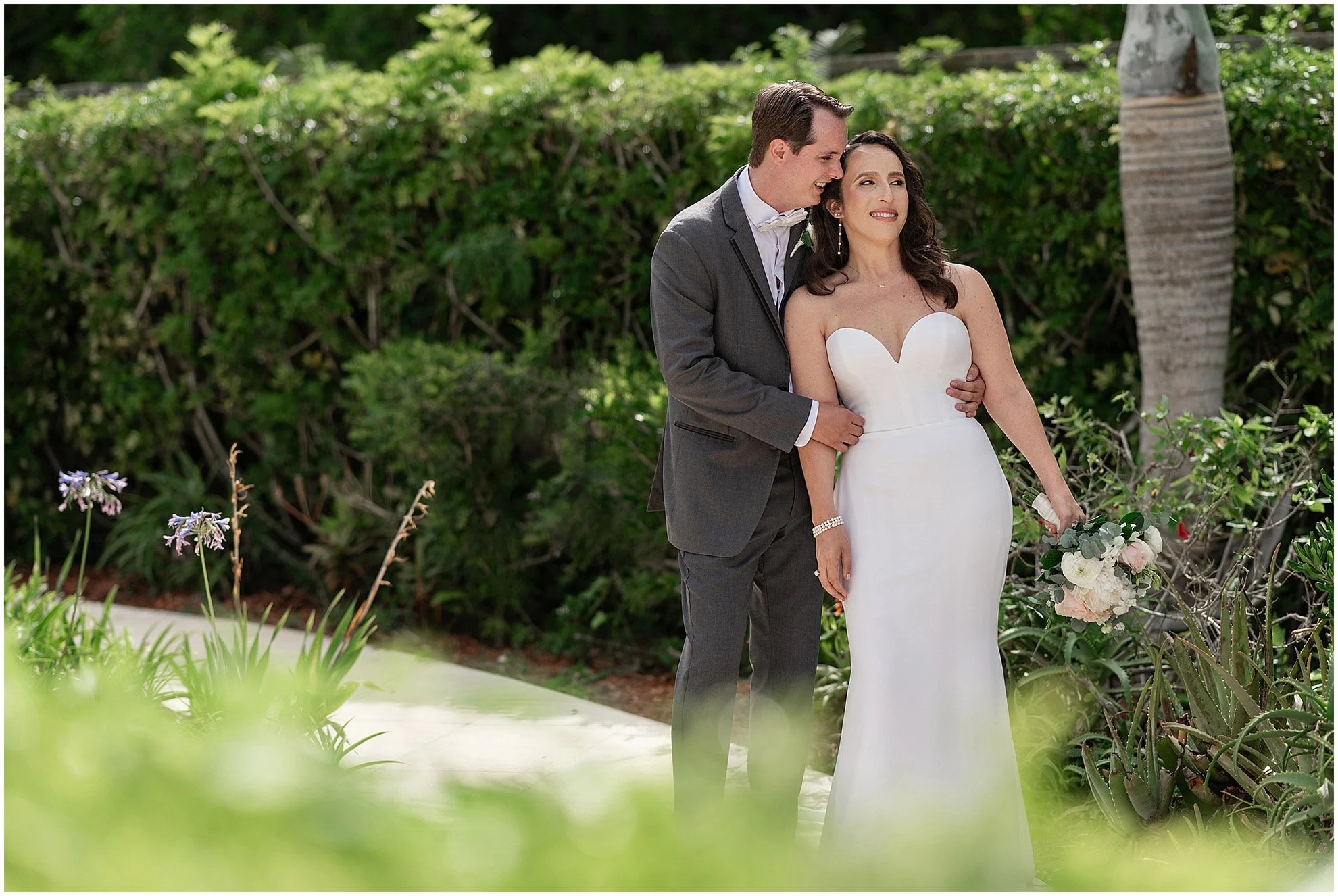 Black Tie Beach Wedding at Rosewood Bermuda_©FianderFoto_Photographer_016.jpg