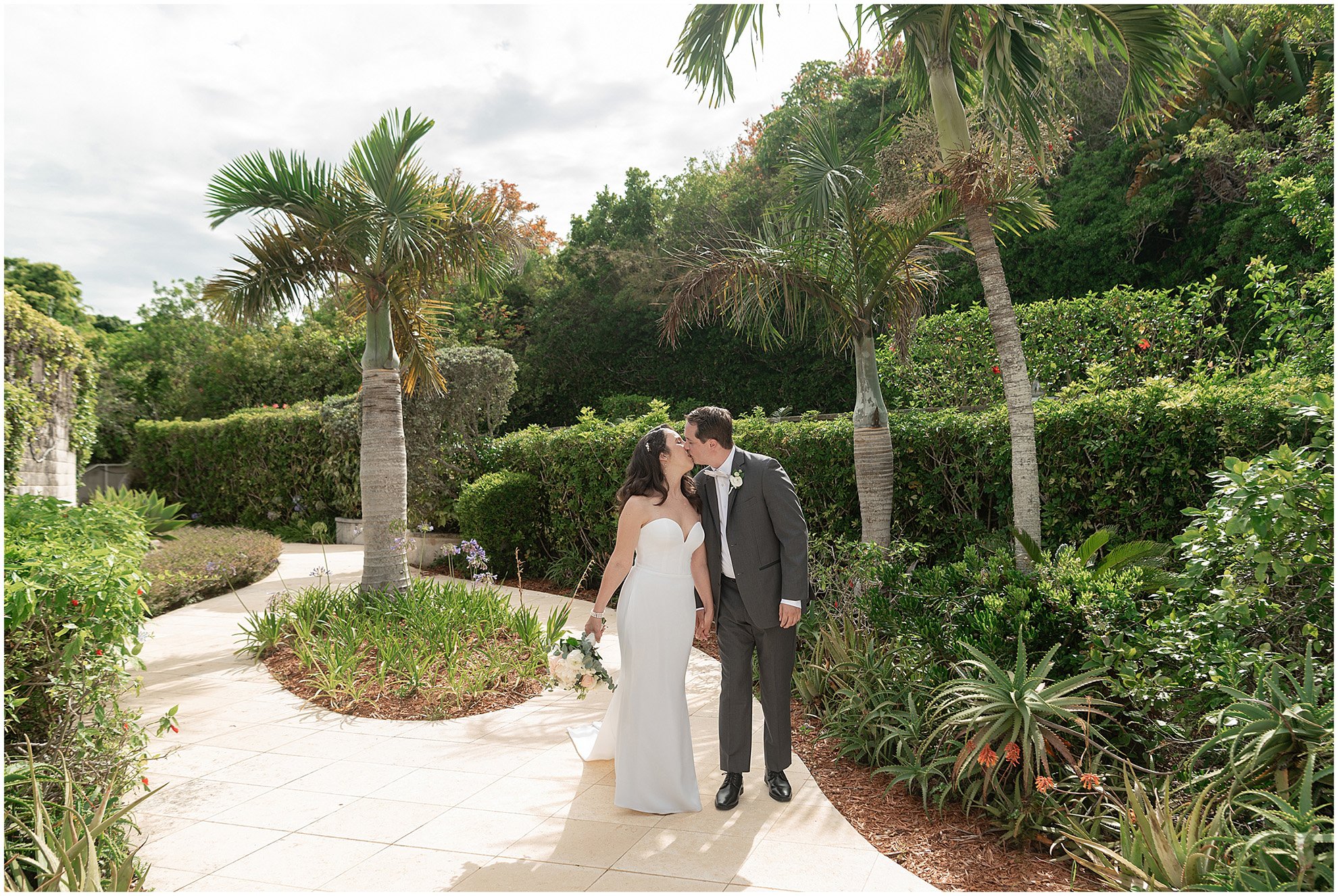Black Tie Beach Wedding at Rosewood Bermuda_©FianderFoto_Photographer_018.jpg