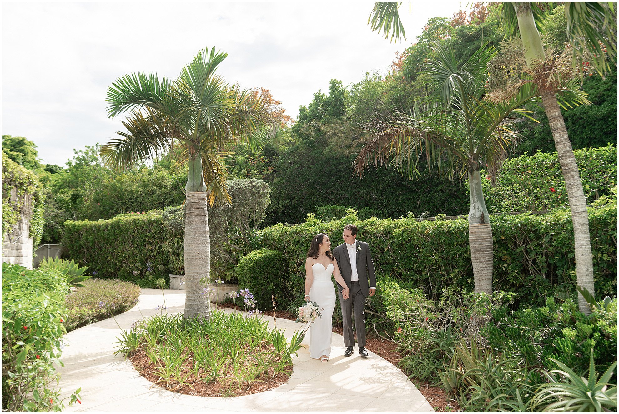 Black Tie Beach Wedding at Rosewood Bermuda_©FianderFoto_Photographer_019.jpg