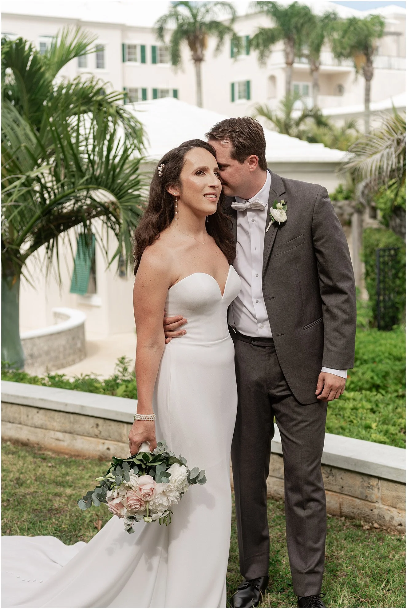 Black Tie Beach Wedding at Rosewood Bermuda_©FianderFoto_Photographer_021.jpg