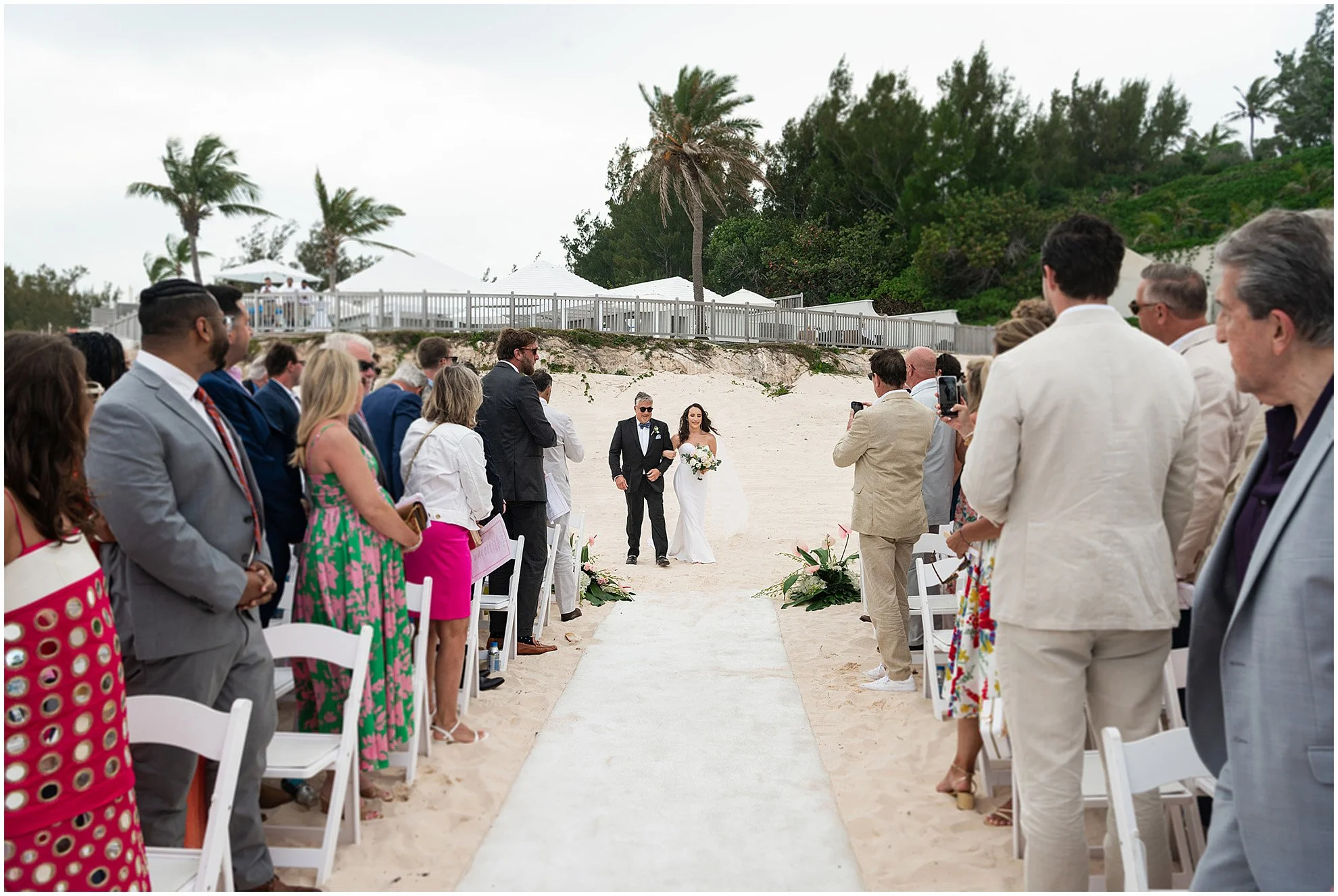 Black Tie Beach Wedding at Rosewood Bermuda_©FianderFoto_Photographer_033.jpg