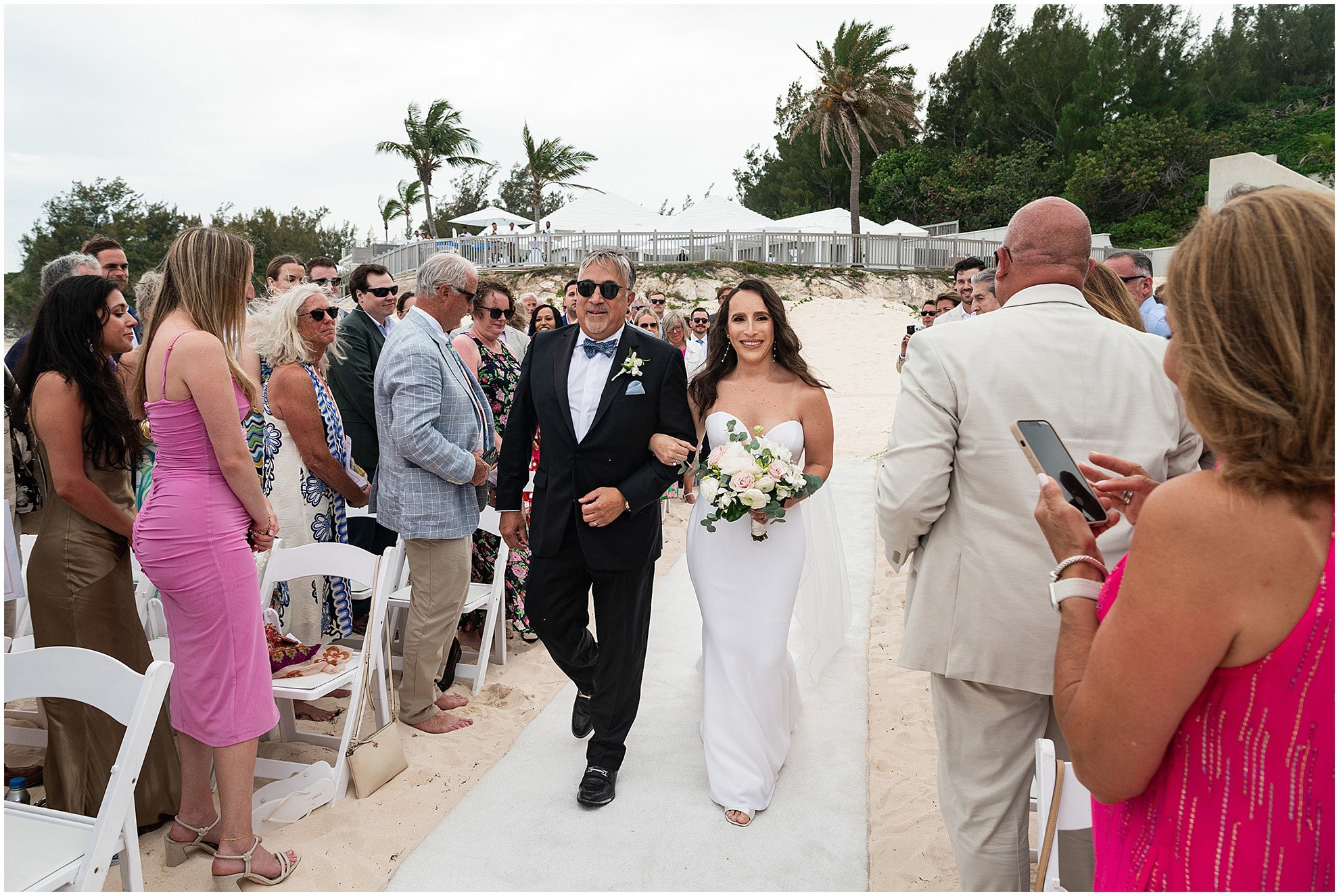 Black Tie Beach Wedding at Rosewood Bermuda_©FianderFoto_Photographer_035.jpg