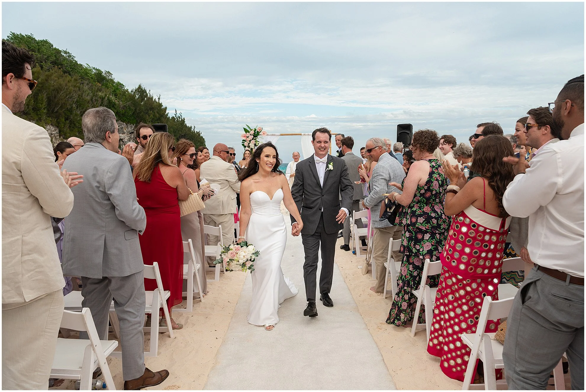 Black Tie Beach Wedding at Rosewood Bermuda_©FianderFoto_Photographer_053.jpg