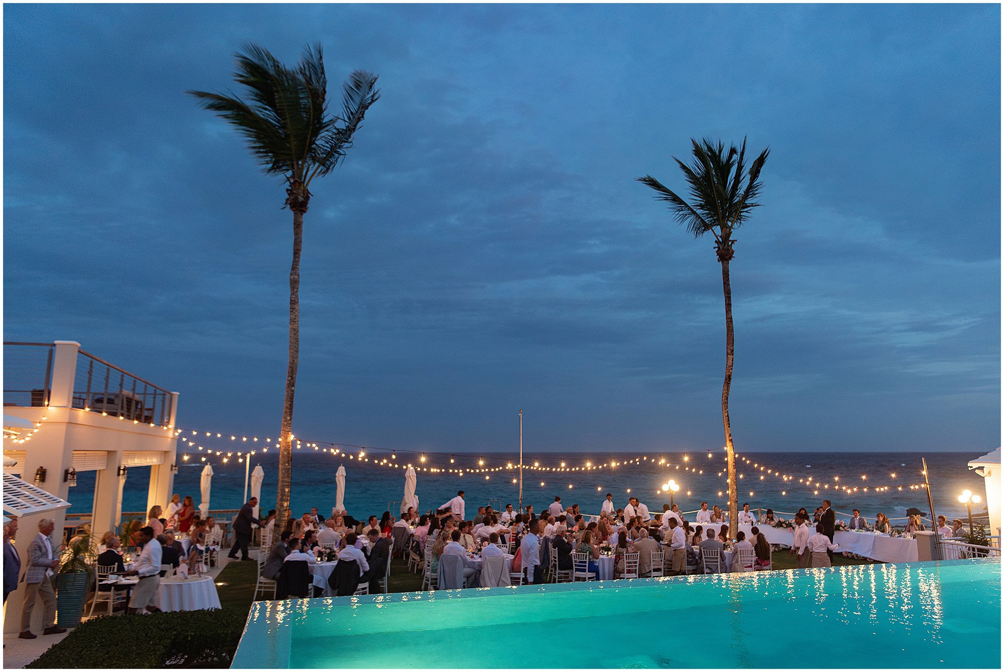 Black Tie Beach Wedding at Rosewood Bermuda_©FianderFoto_Photographer_075.jpg