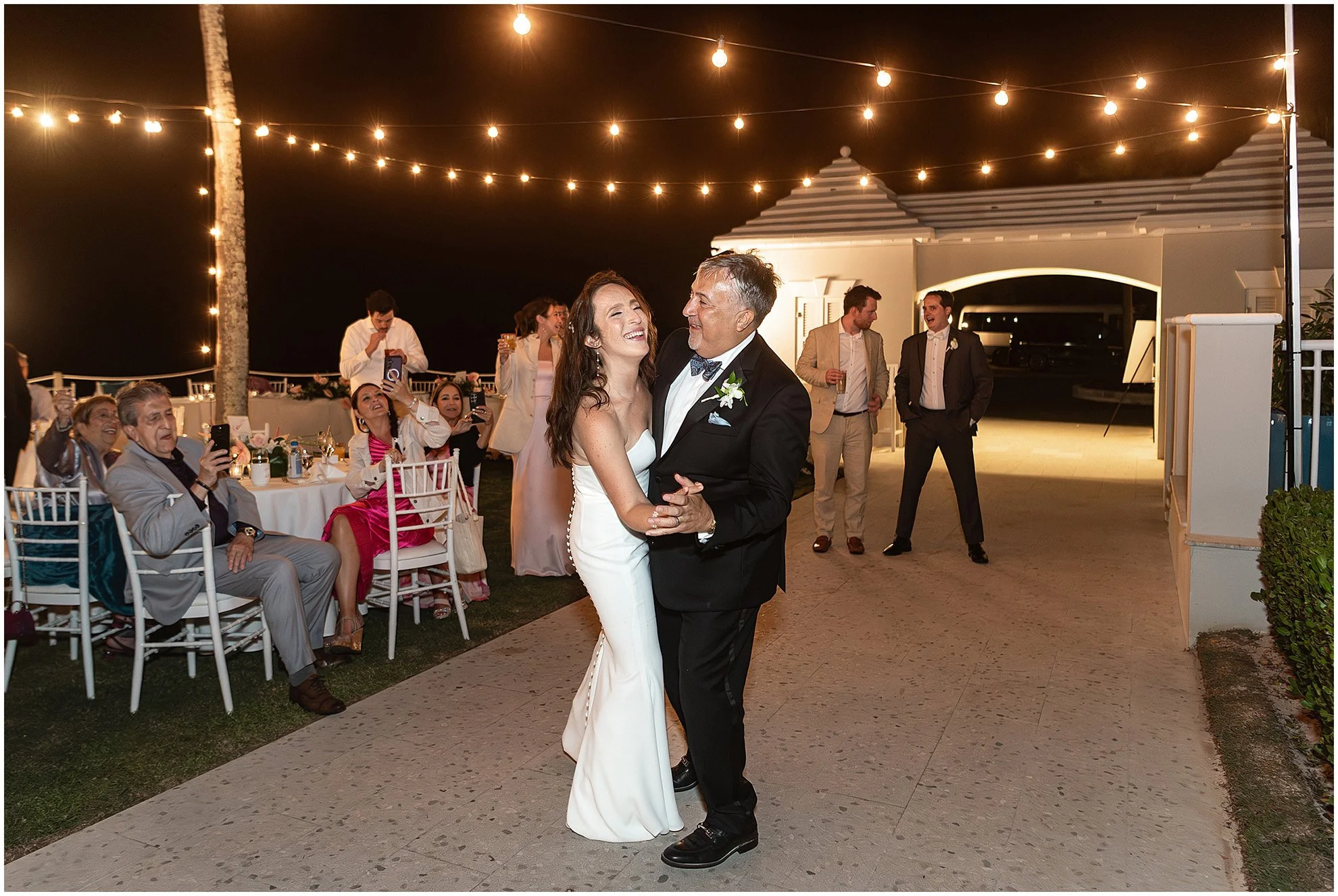 Black Tie Beach Wedding at Rosewood Bermuda_©FianderFoto_Photographer_085.jpg