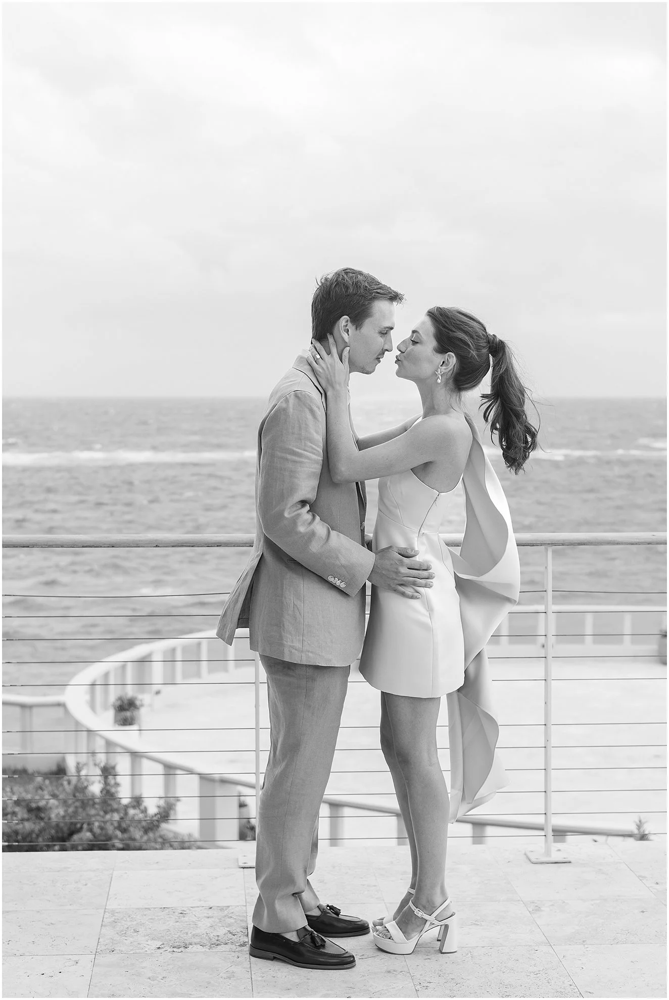 Welcome Dinner at The Loren in Bermuda_©FianderFoto_Bermuda Wedding Photographer_007.jpg