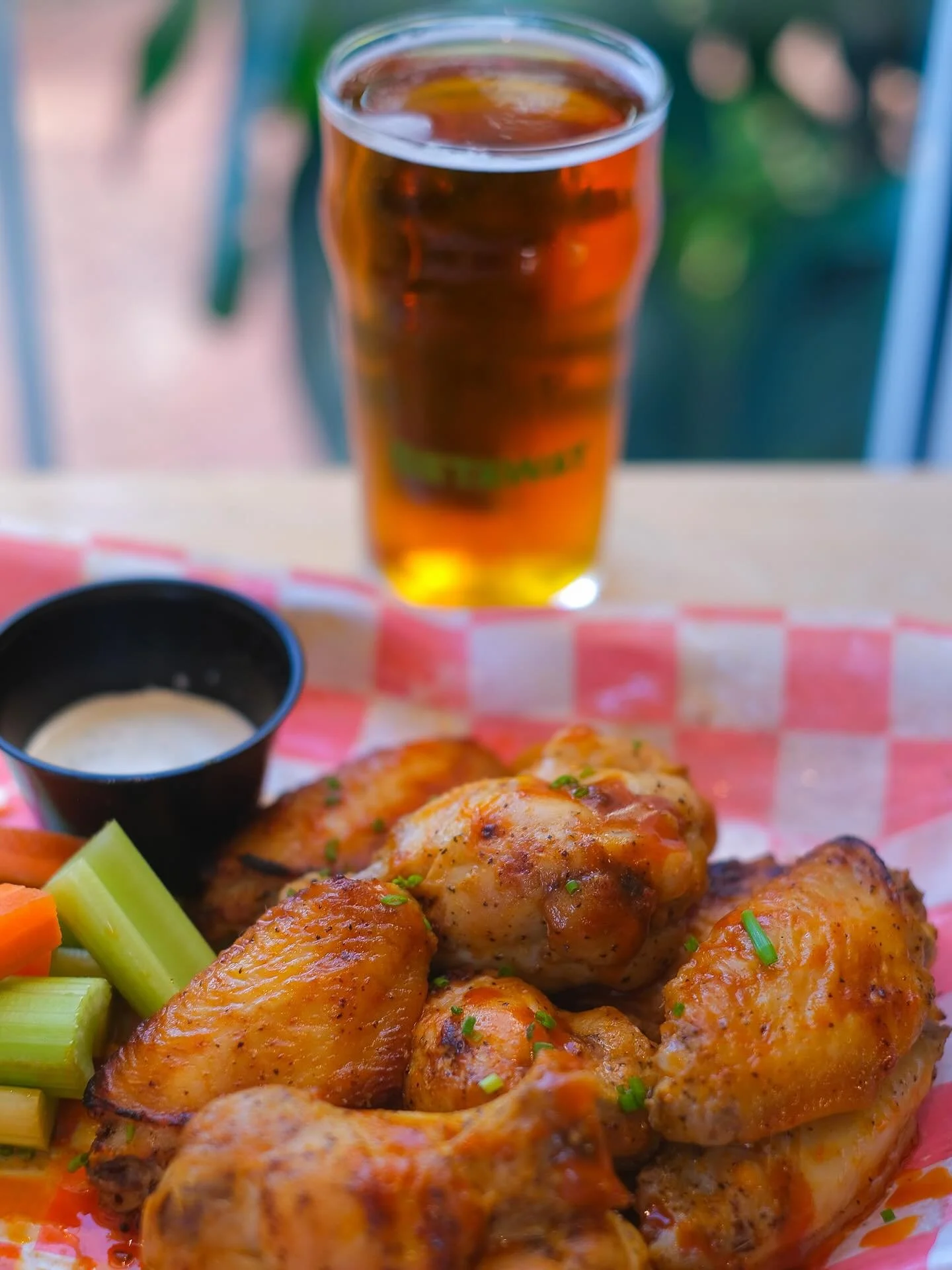 Traditional Buffalo. Sesame Gochujang. Valentina&rsquo;s &amp; Honey.

However you sauce it, our wings are now on the menu full time! Served with housemade ranch or blue cheese, plus carrots + celery, just the way they should be.

#PizzaBoxAtGetaway 