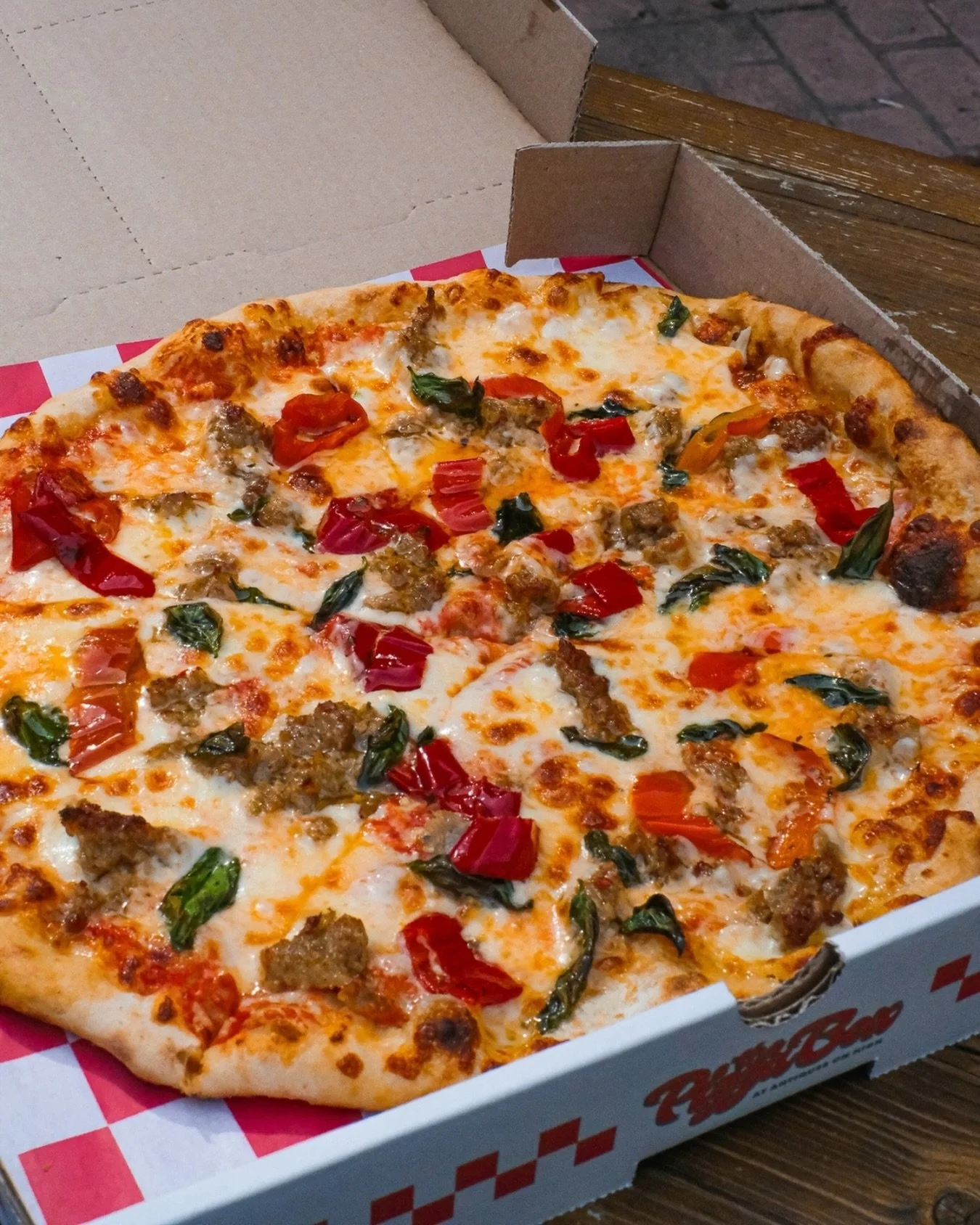If you&rsquo;re wondering whether to order it, the answer is yes 🙂&zwj;↕️

🍕: Sausage Neapolitan