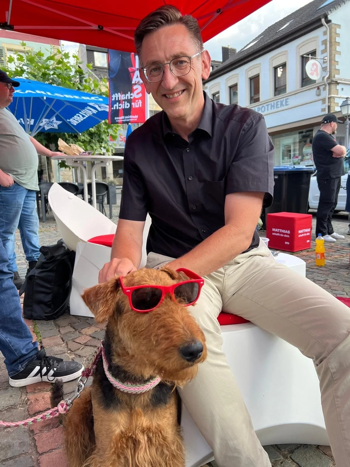 Hundi.jpg