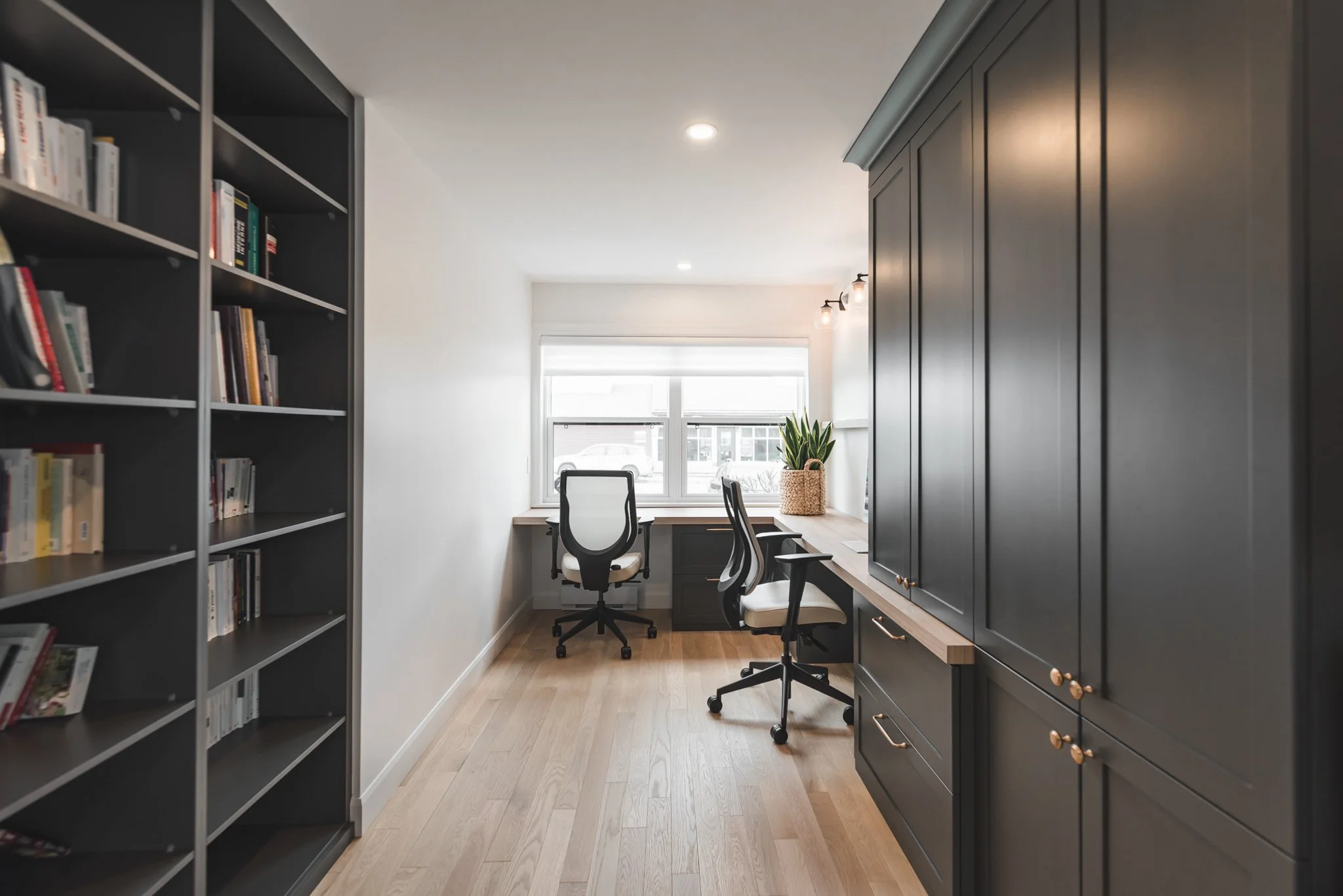Elegant Office