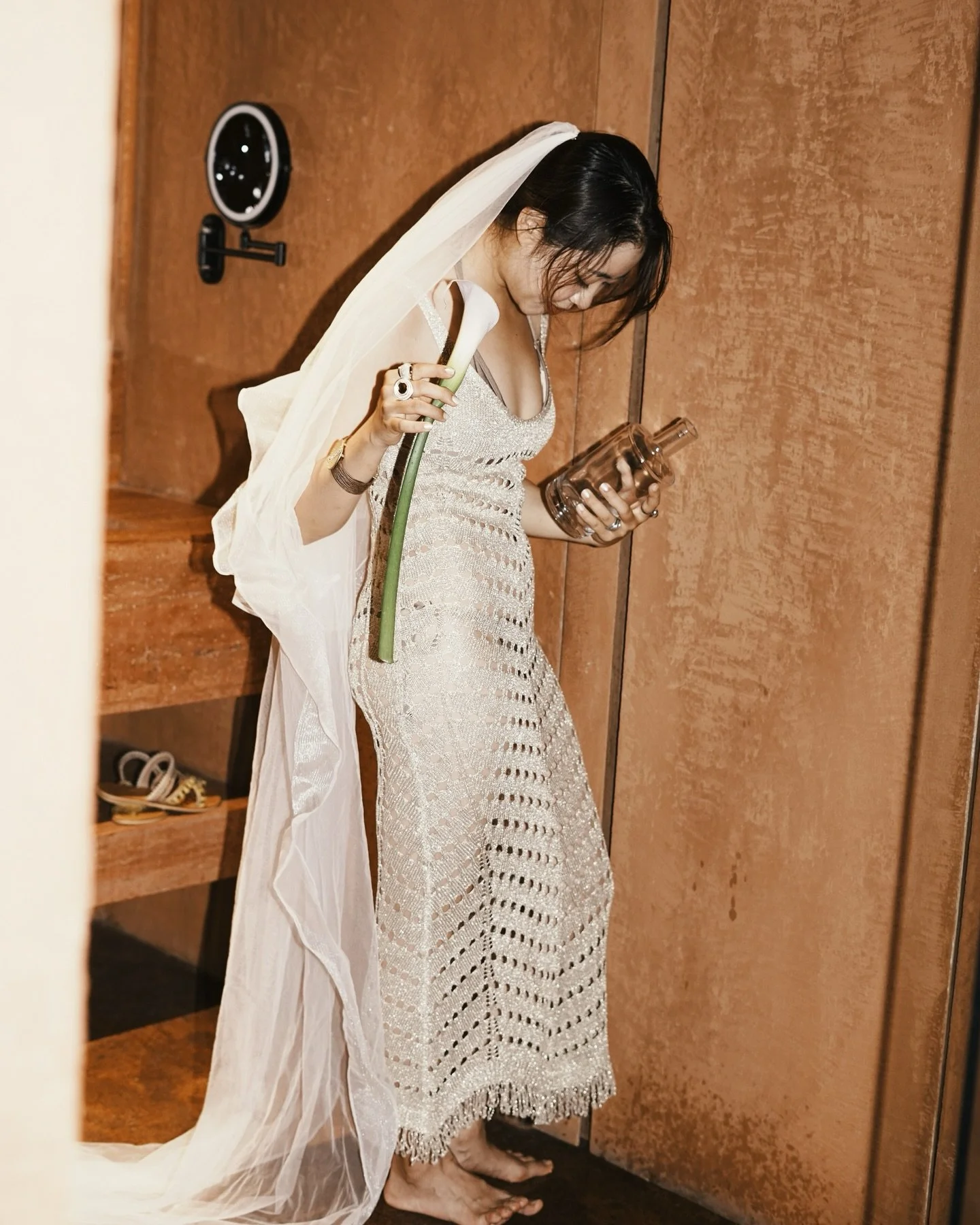 Humidity, candlelight, slow time

🍸@furtherhotel 

#modernwedding
#minimalwedding
#luxurywedding
#timelesswedding
#elegantwedding