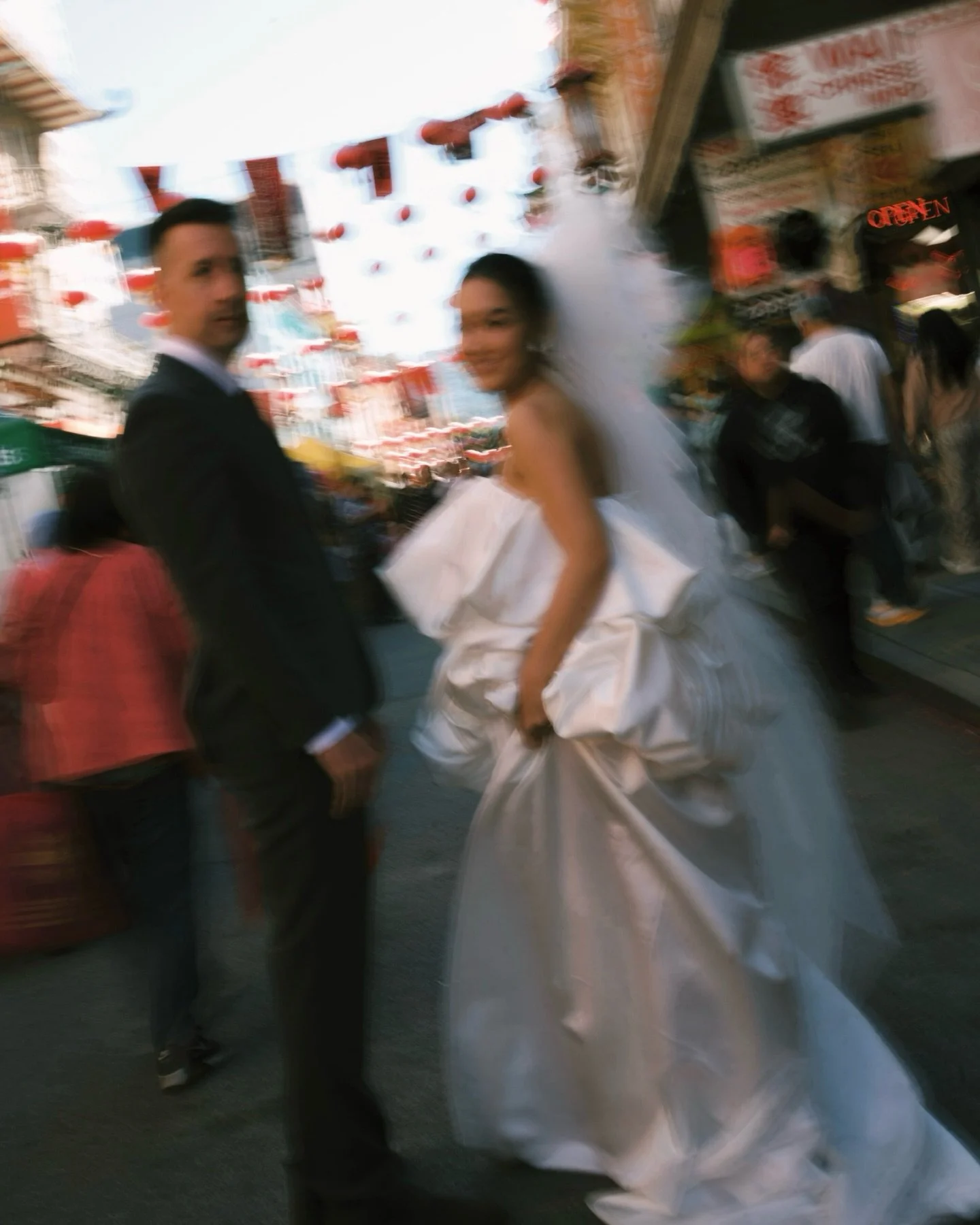 &ldquo;No leftovers, just the rest of our lives.&rdquo; 🥡🥢🧨

photo ｜@anotherday.wedding 
makeup ｜ @emihevision 
bridal ｜ @whisper_veil_studio 
@whisperveilstudio 

#chinatown #antibridetribe #sfchinatown #couplegoals