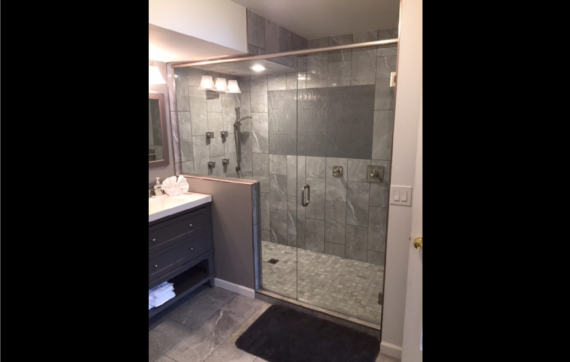 Alagite/Holcom Shower