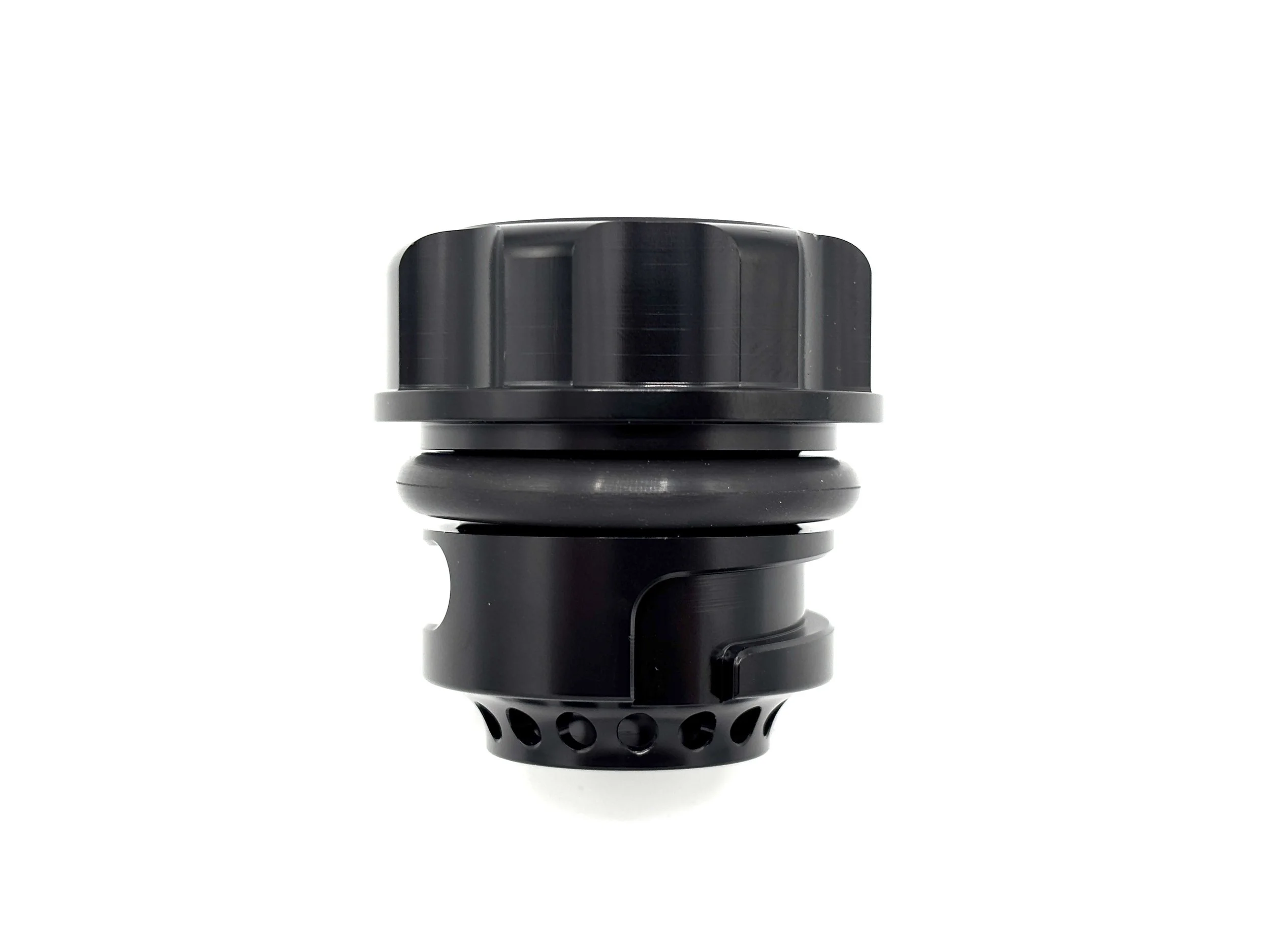Earl's vented oil fill cap for GM/Ford valve covers. Black in color.