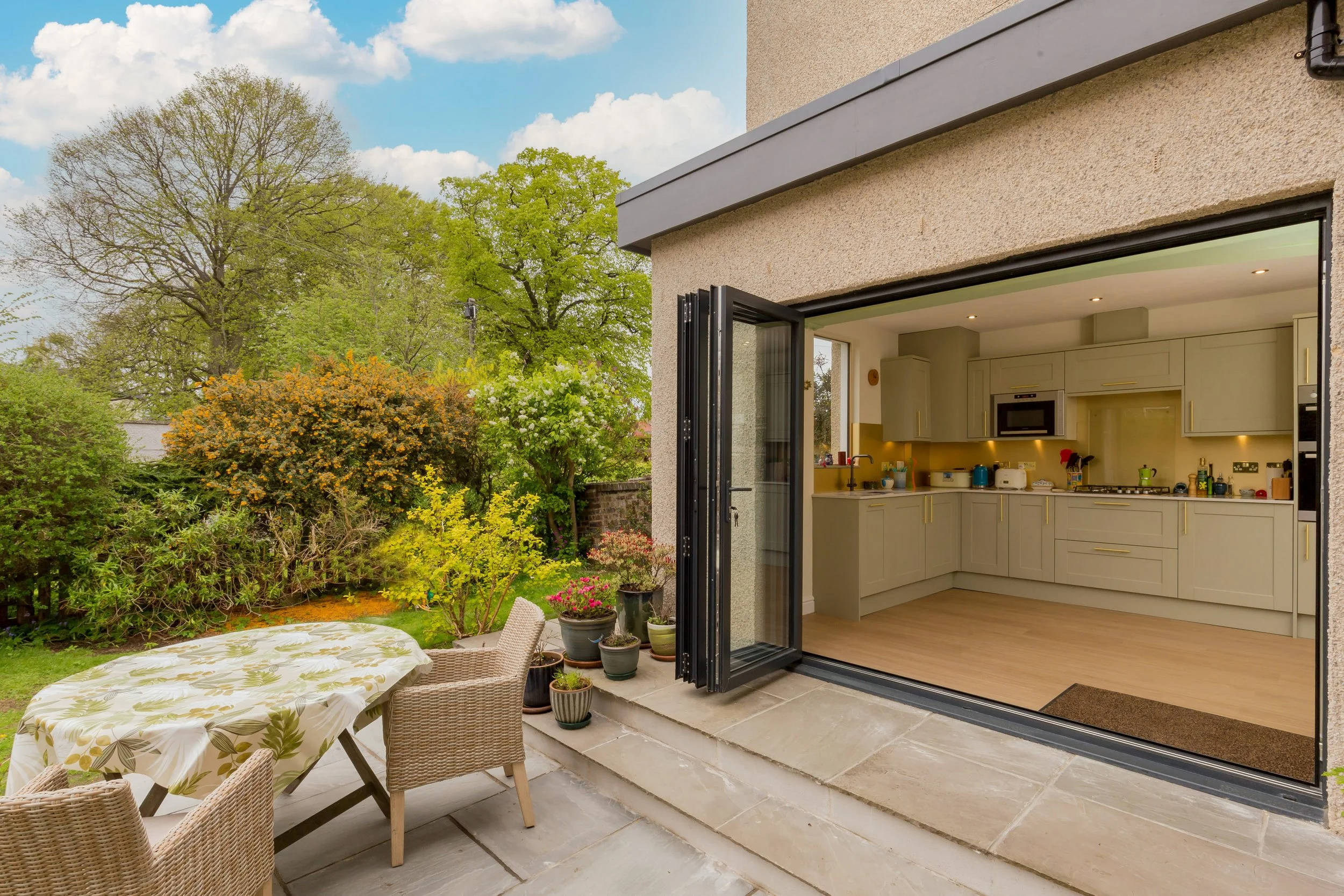 SMALL WORKS / ALTERATIONS
Trinity, Edinburgh
Cost: £13,700