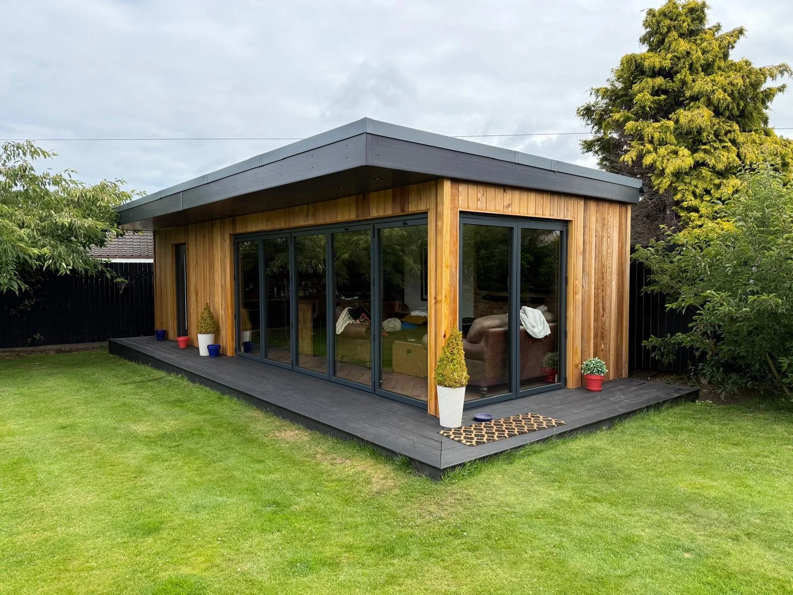 GARDEN ROOM
Milton Road, Edinburgh
Cost: £41,150
