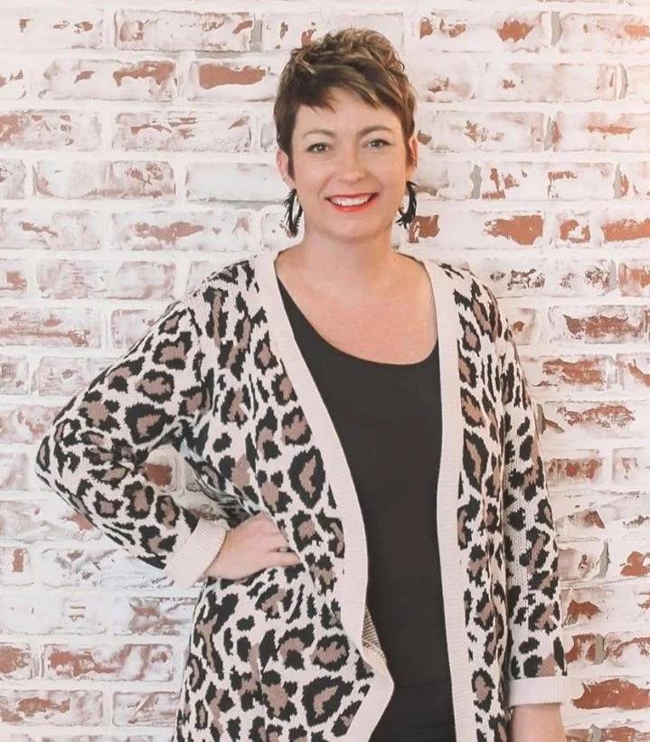 Dee Dee Vanlandingham Independent Master Nail Technician