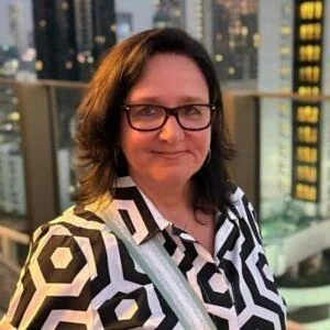 Kerzenworkshop-Teilnehmerin Ulli