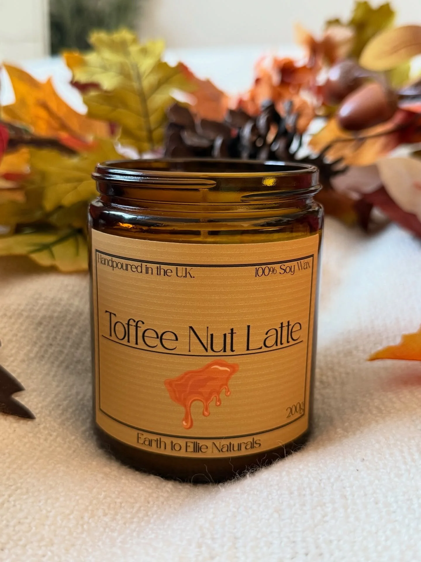 New product alert 🚨 

Meet: Toffee Nut Latte ☕️

A smooth, indulgent blend of&nbsp;sugar, cream, and roasted hazelnut, enriched with&nbsp;maple syrup and sticky toffee, and rounded off with&nbsp;creamy vanilla musk. This warm, inviting scent is desi