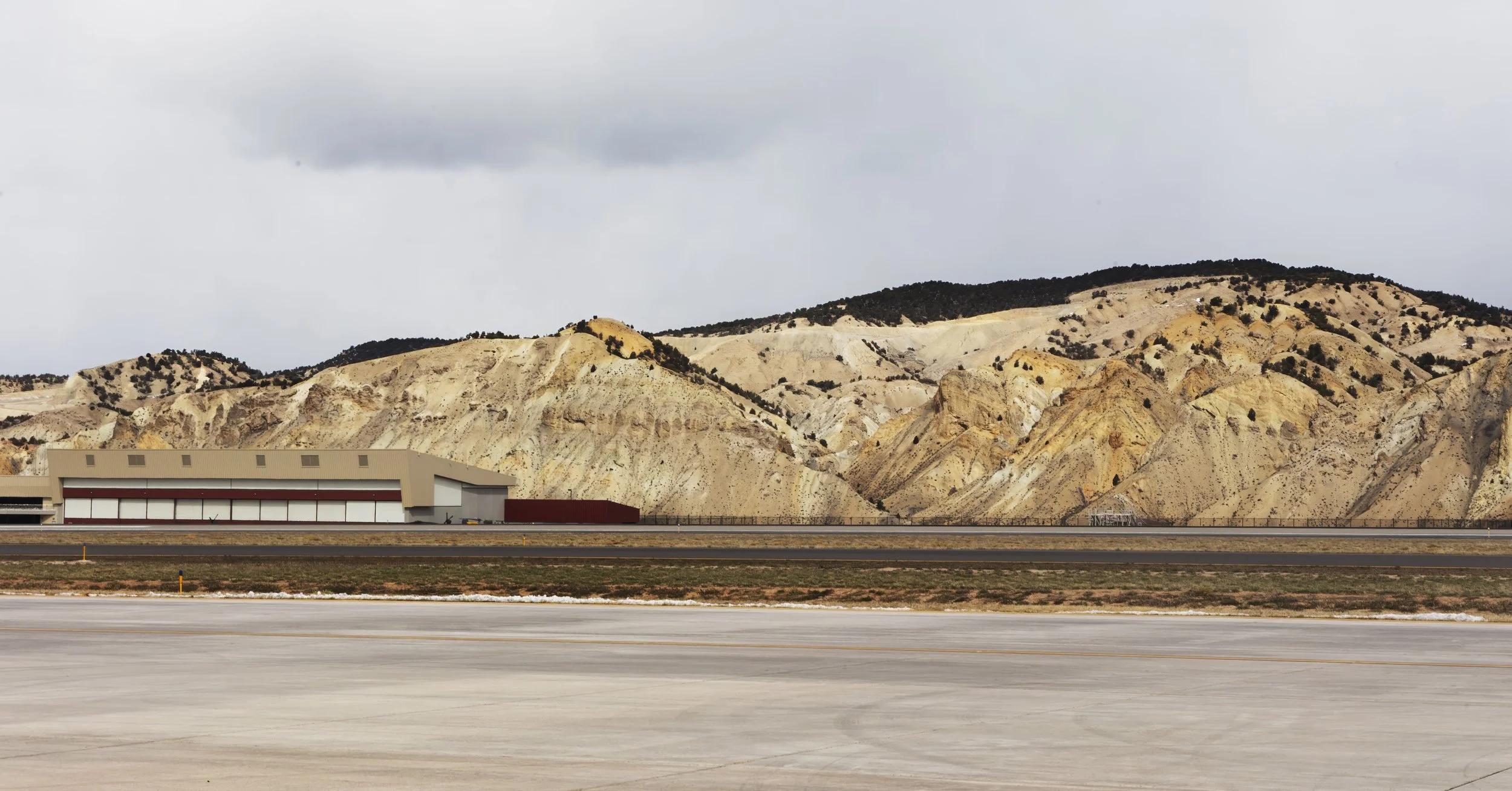 EagleAirport-topaz-sharpen-denoise-upscale-2x.jpg