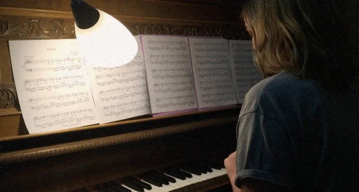 I don&rsquo;t know where most of the photos from my 2016 went, but I found these. The first one is me playing &ldquo;hallelujah&rdquo; on the piano