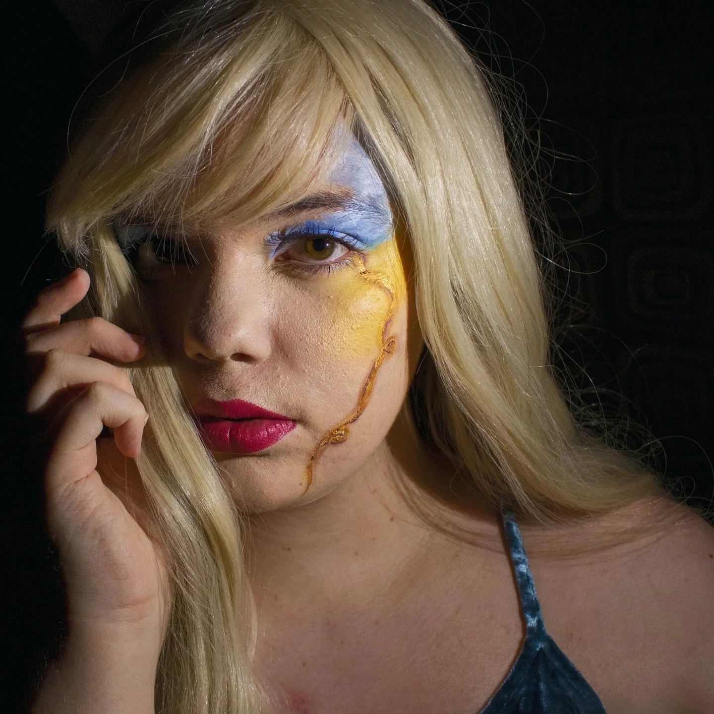 An older makeup look from when I was in college 🎨 supposed to be renaissance inspired I think, it&rsquo;s hard to remember haha