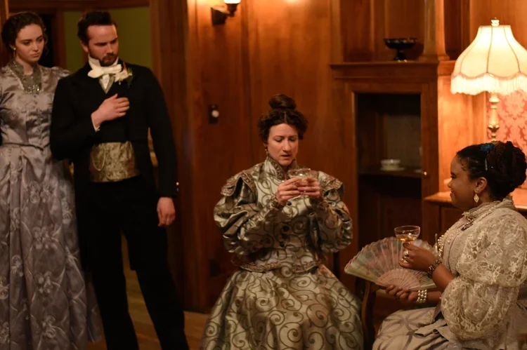 Ideal Husband 4 peep.webp