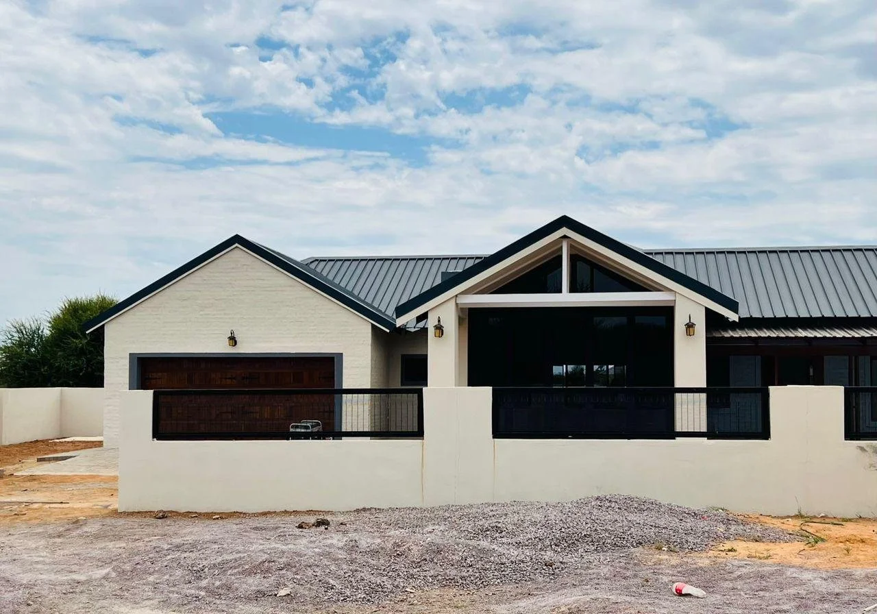 Private Residence - Ledumadumane