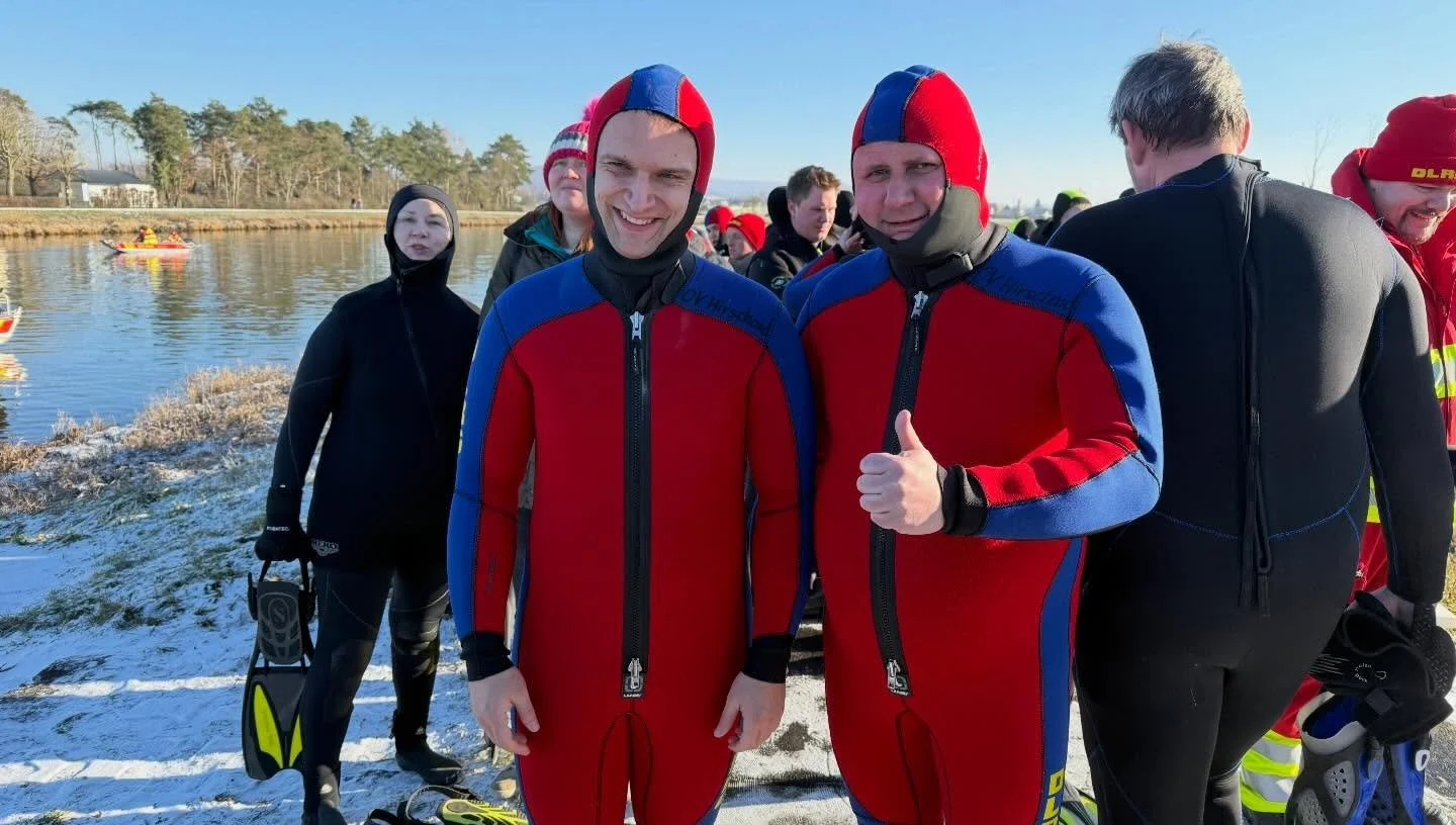 Neujahrsschwimmen im Hirschaider Kanal