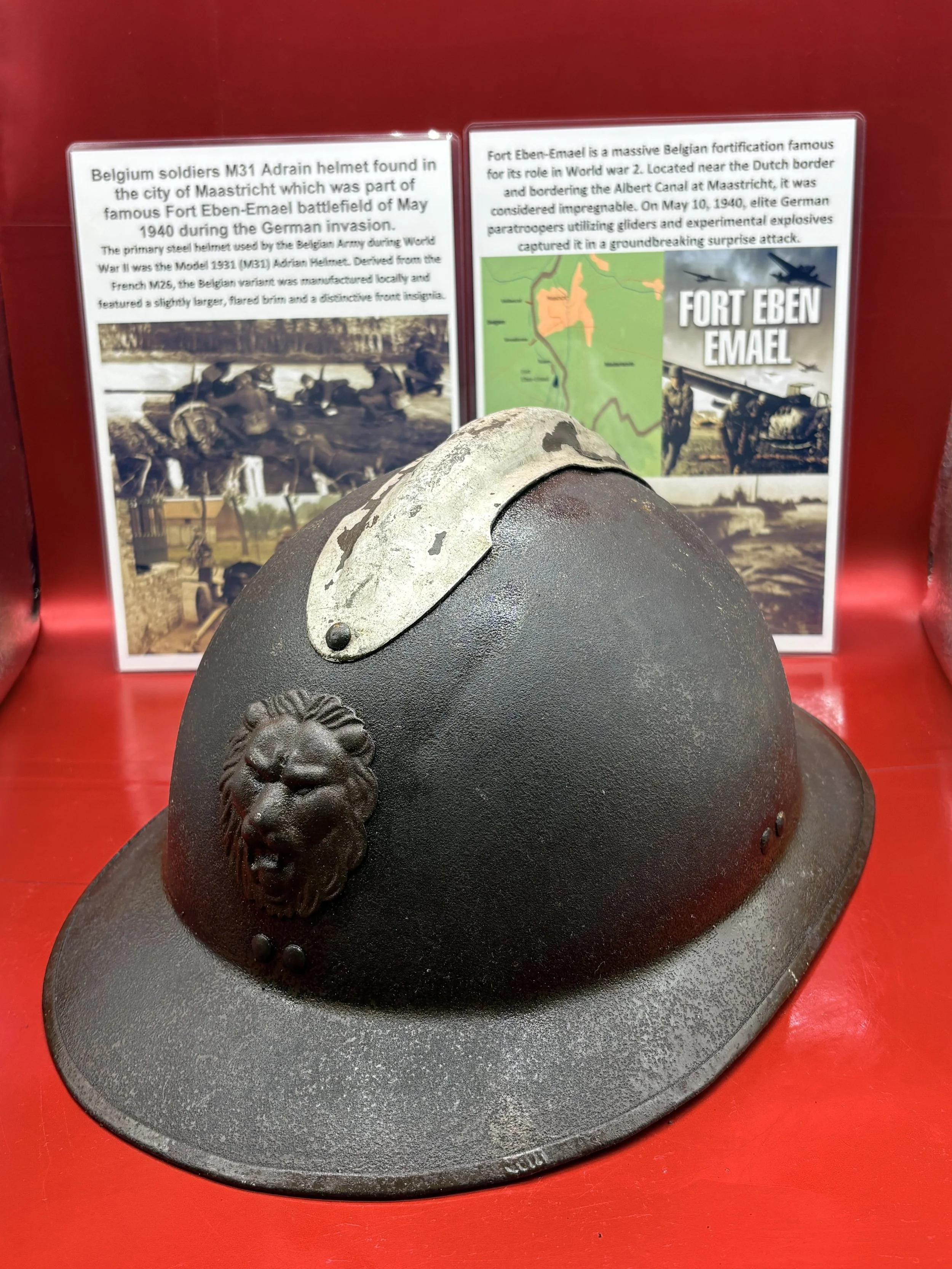 Lovely rare Belgium soldiers M31 Adrain helmet found in the city of Maastricht which was part of famous Fort Eben-Emael battlefield of May 1940 during the German invasion.
