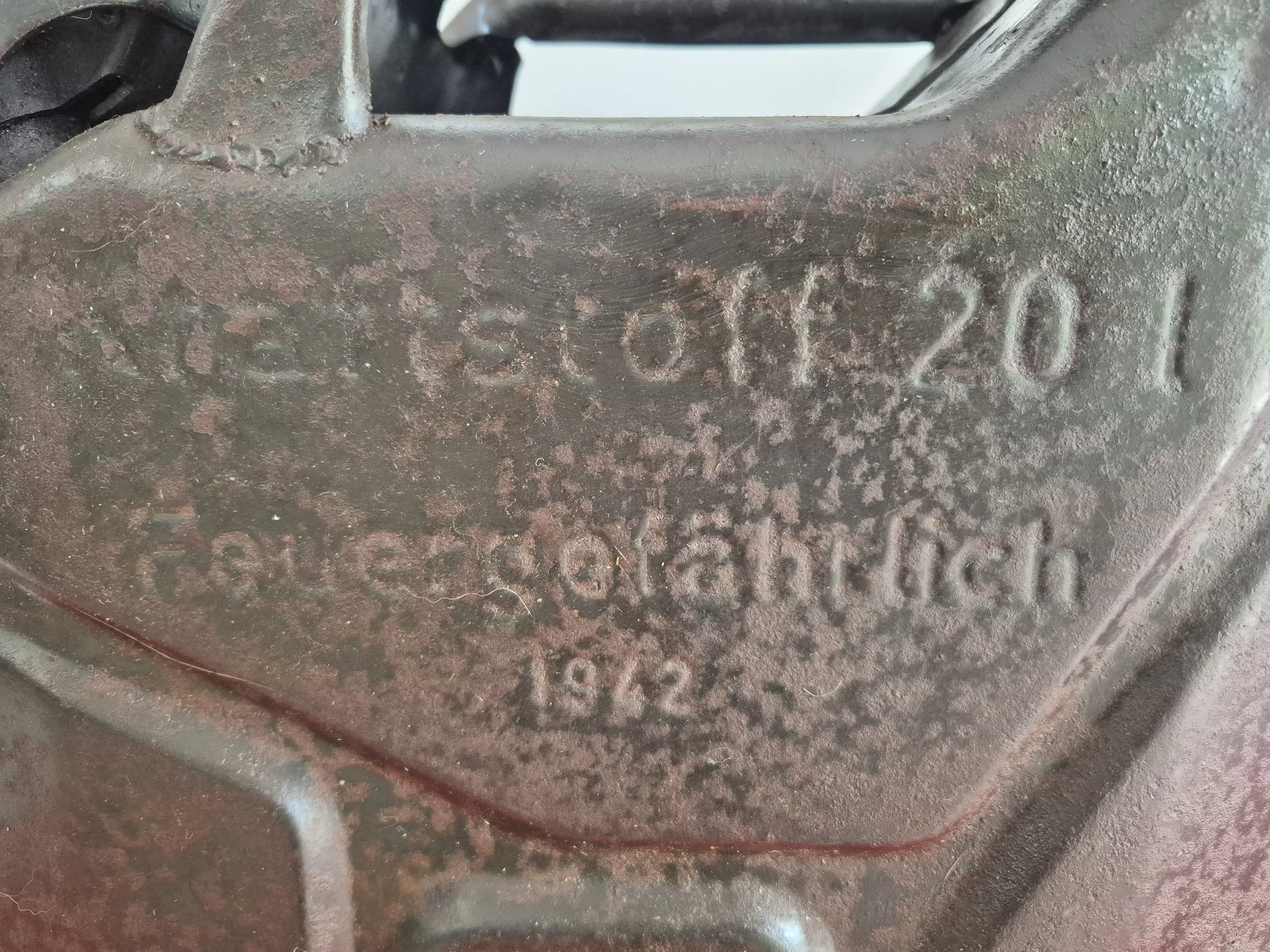 28274.jpg