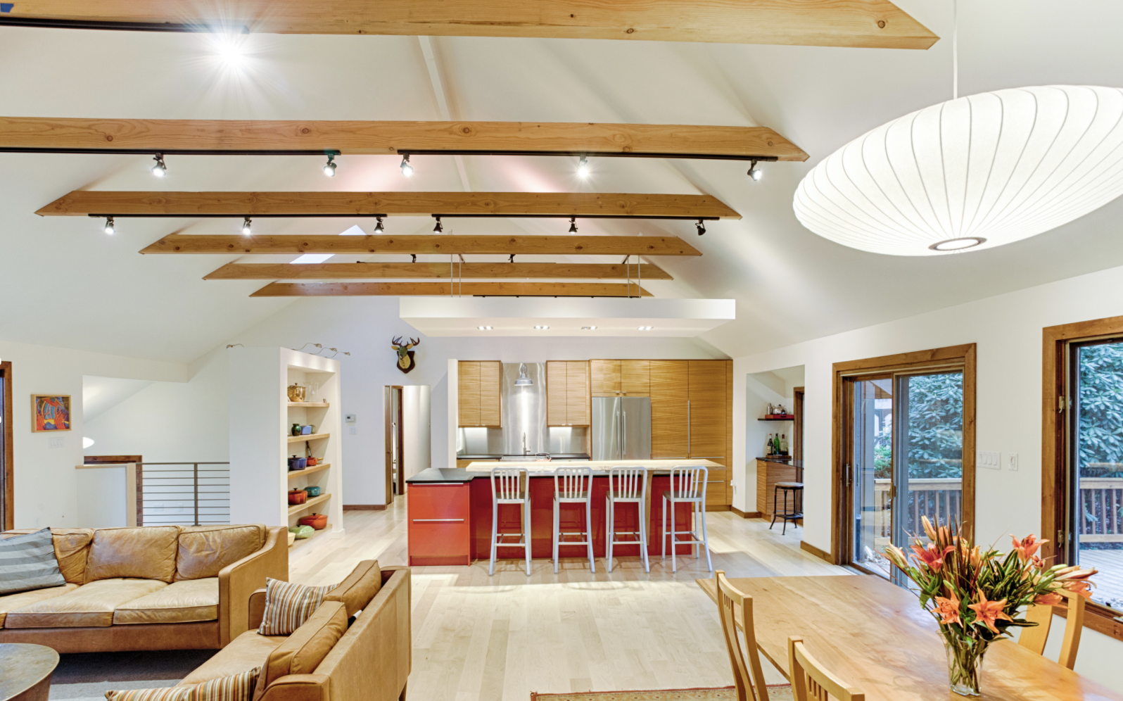 Living room interior remodel photo - finished