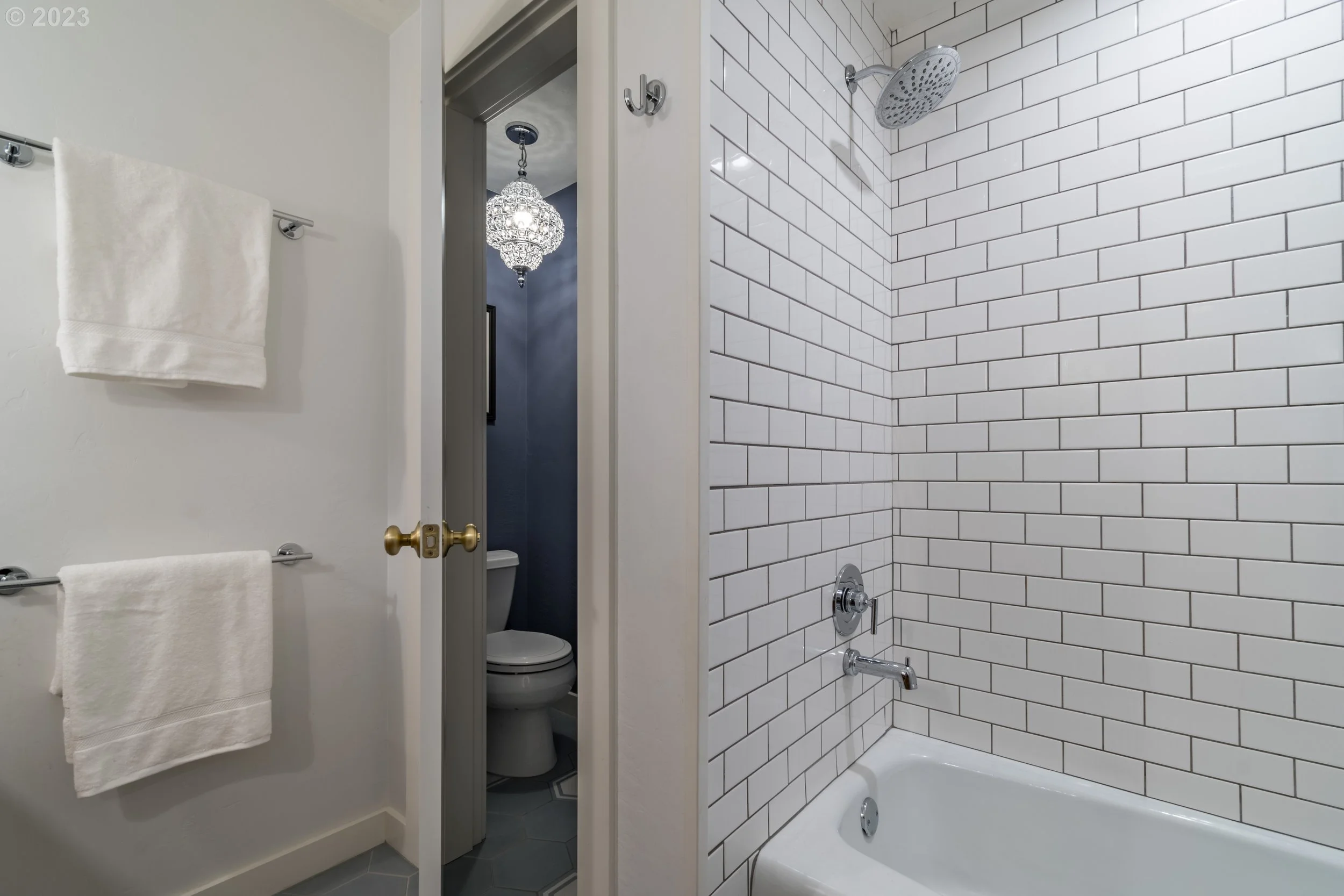 kids bathroom glam.jpg