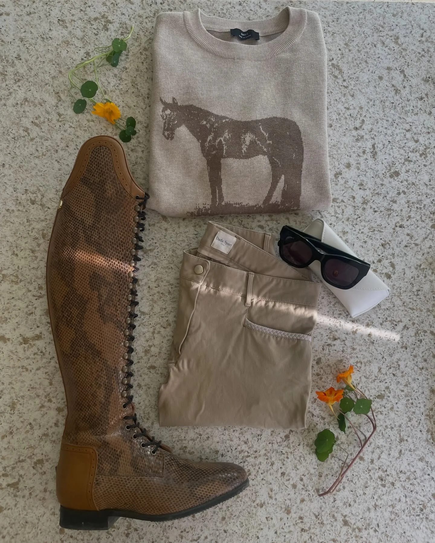 Our Cheval Knitted Crewneck Sweater in Oat✨
Already a fan favorite! Comfy roomy fit, goes with everything.
Featured here styled for riding with, 
Breaches @dadasport 
Boots @celerisuk 
Sunnies @june.first 
&bull;
#equestrianfashion #rooted #springout