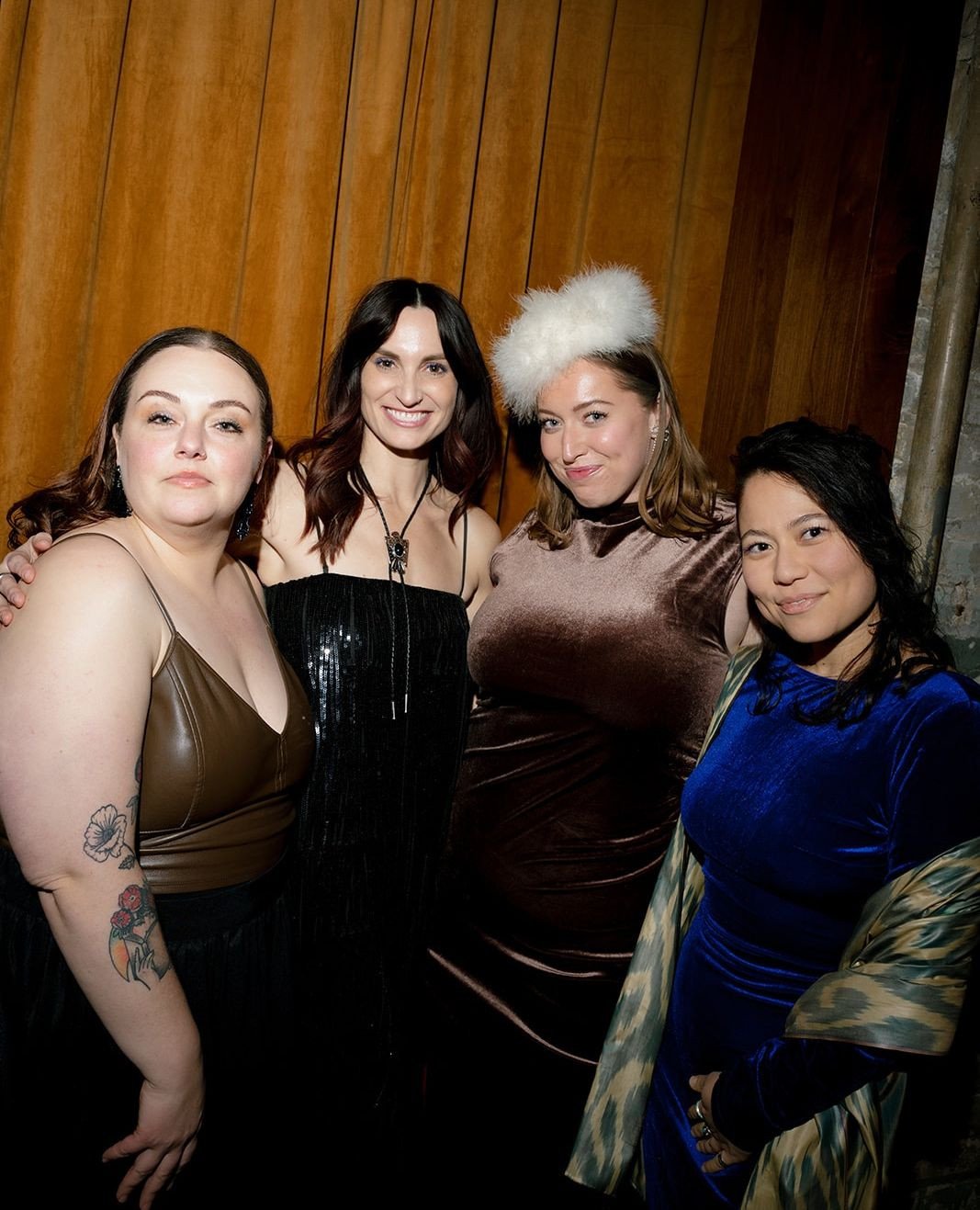 A love letter to all of the humans that held me and supported me this year. I would not be where I am today without your lights shining so bright ✨⁠
⁠
⁠
My loves&hellip; what an honor it is to know you.⁠
⁠
To witness you taking up space in a world th