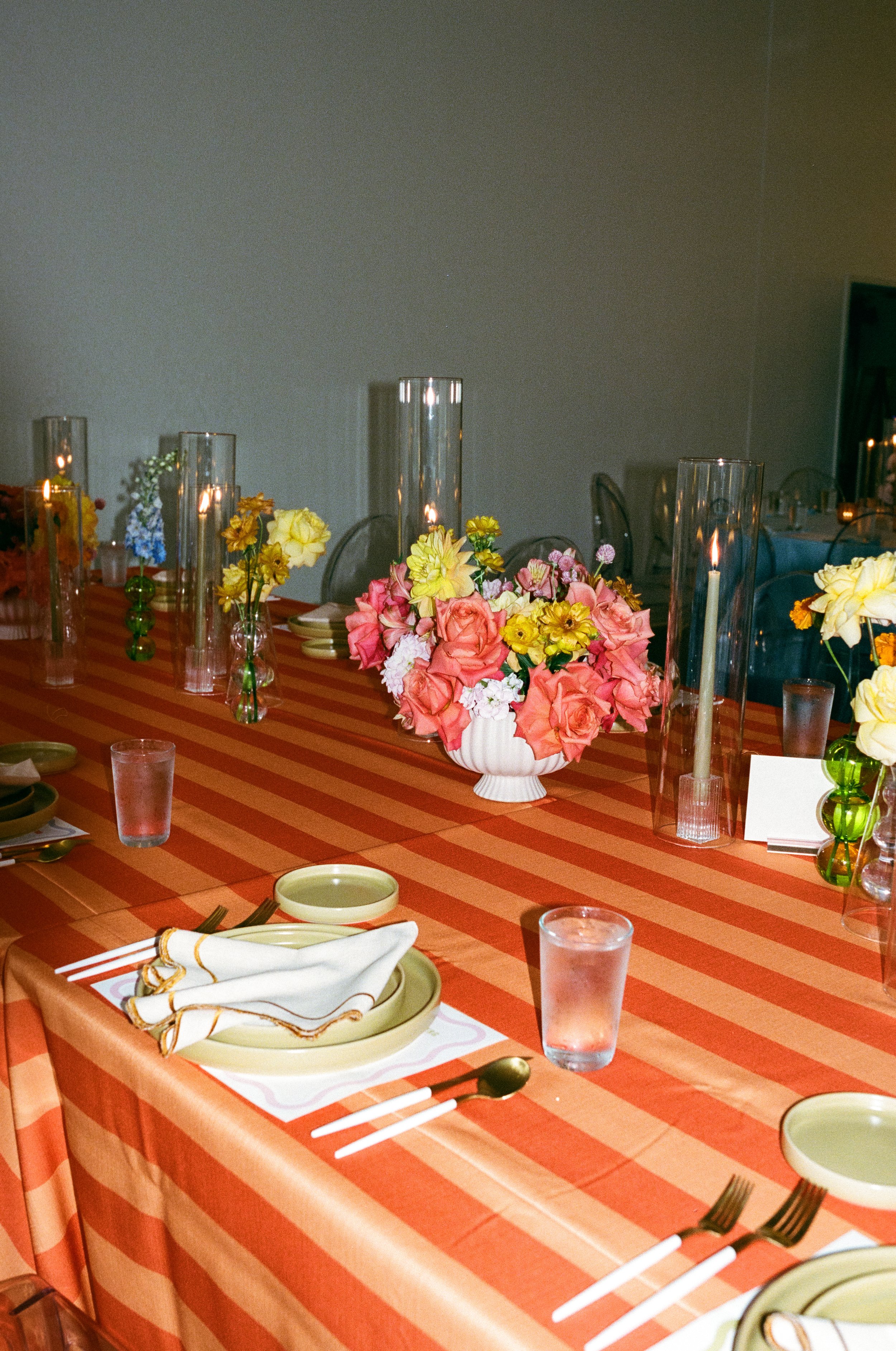playful-colorful-wedding-tablescape-laine-palm.jpg