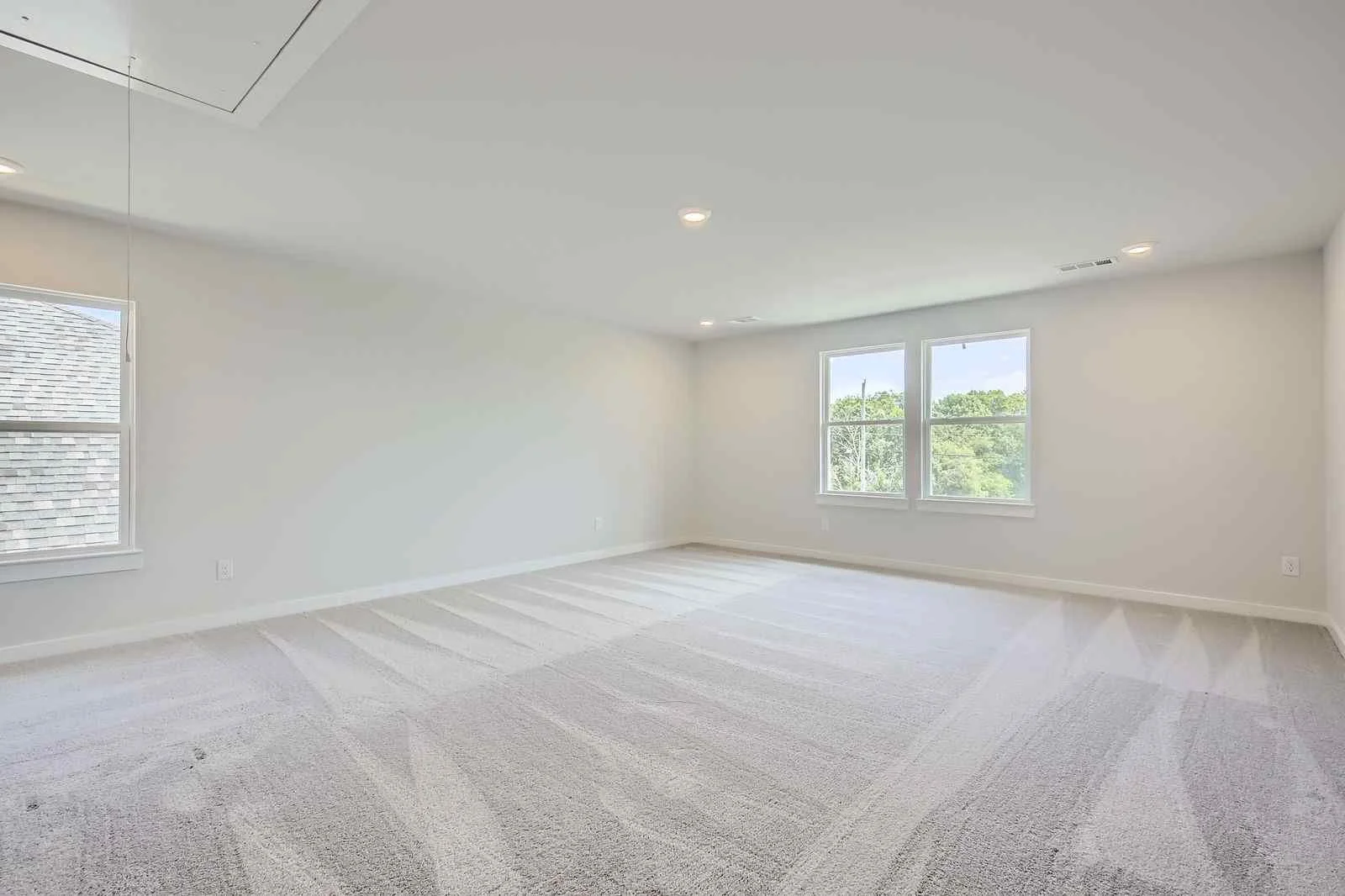 745 VINEYARD WAY - Web Quality - 025 - 27 2nd Floor Family Room.jpg