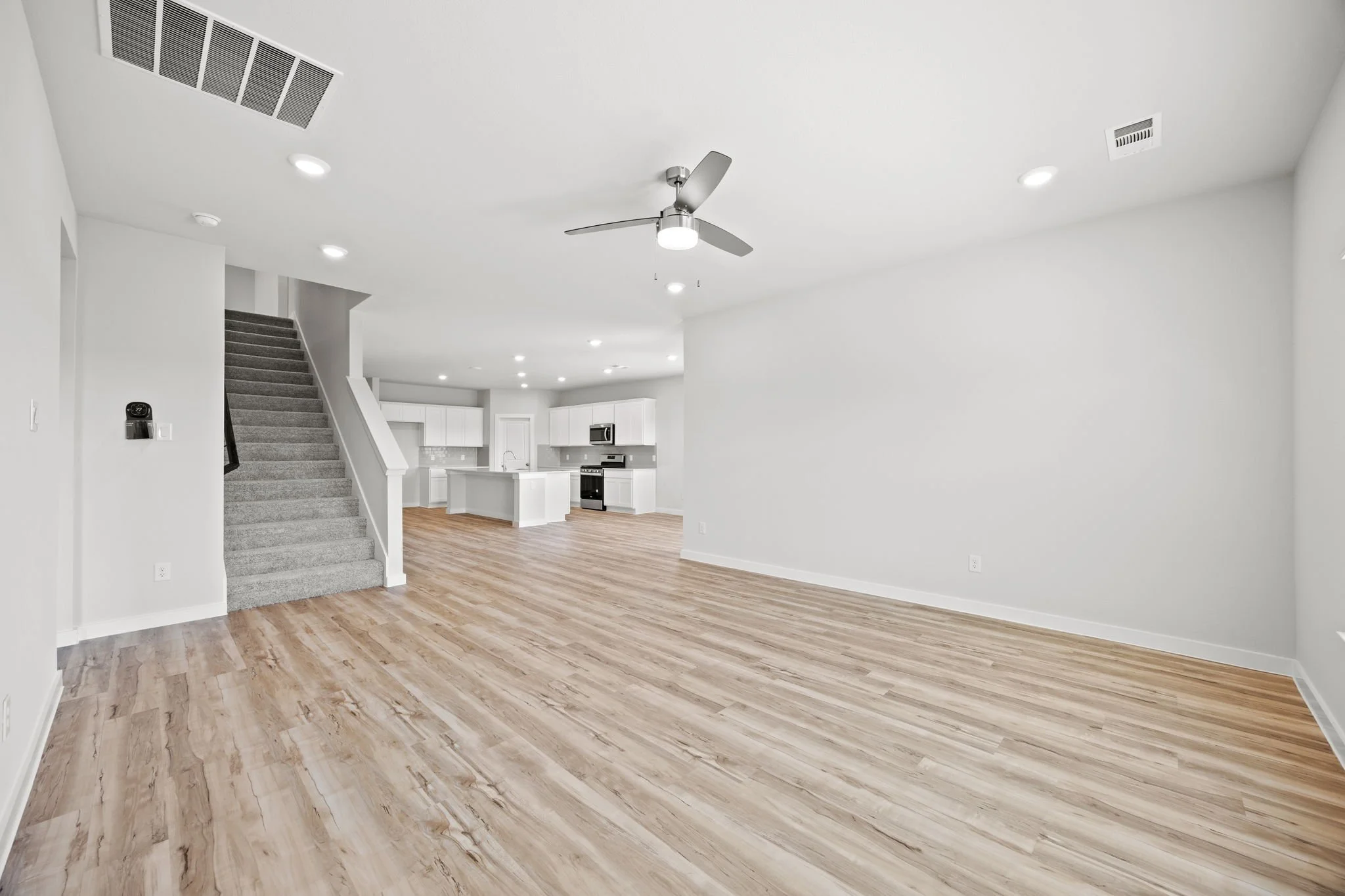 3-web-or-mls-710-acacia-ave.jpg