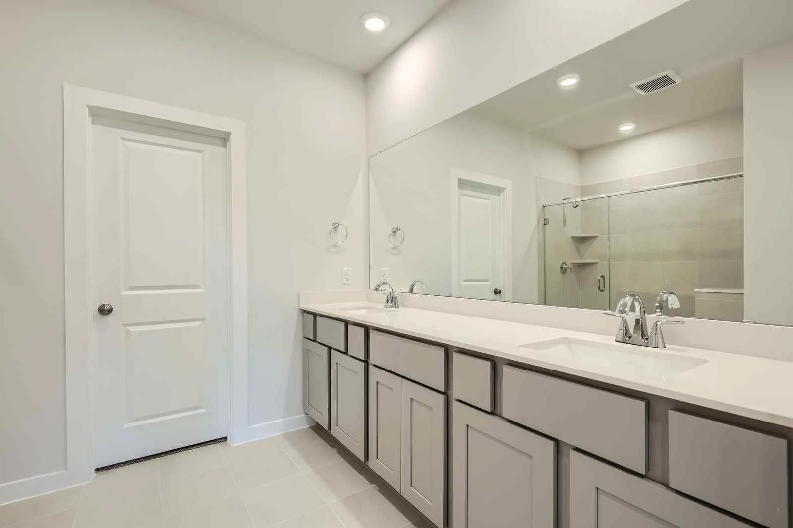 745 VINEYARD WAY - Web Quality - 016 - 16 Primary Bathroom.jpg