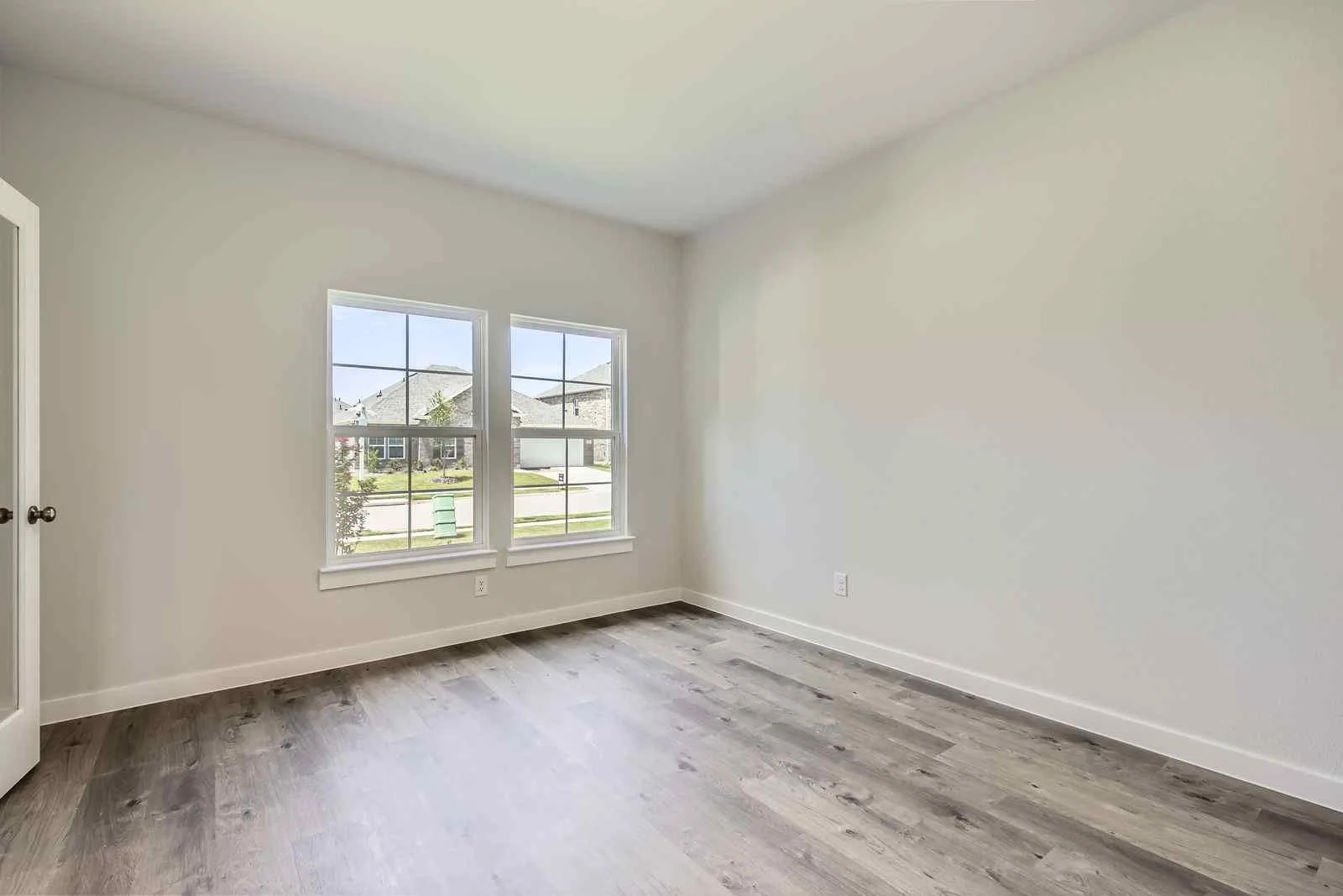 745 VINEYARD WAY - Web Quality - 007 - 07 Office.jpg
