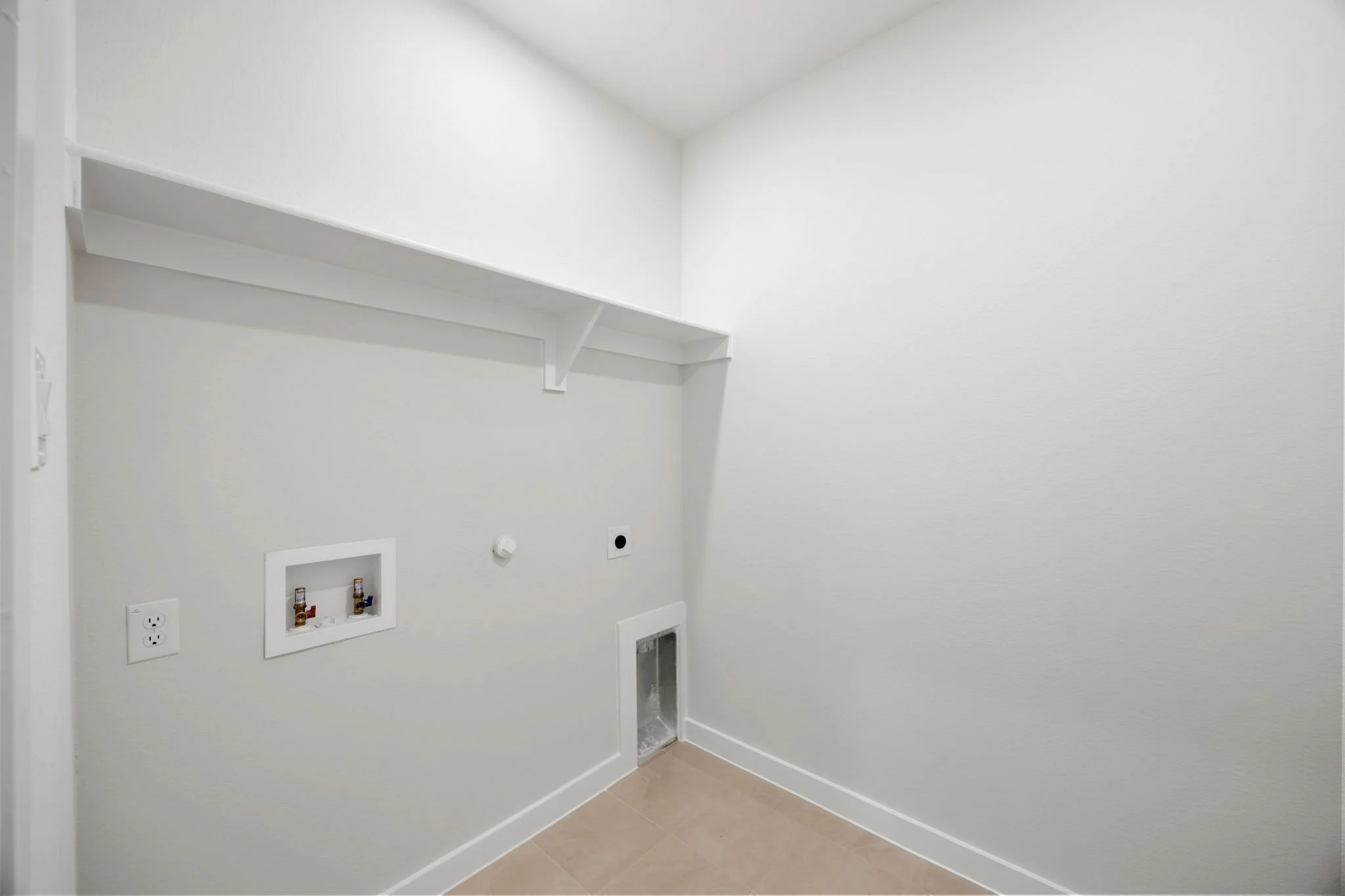 16-web-or-mls-710-acacia-ave.jpg