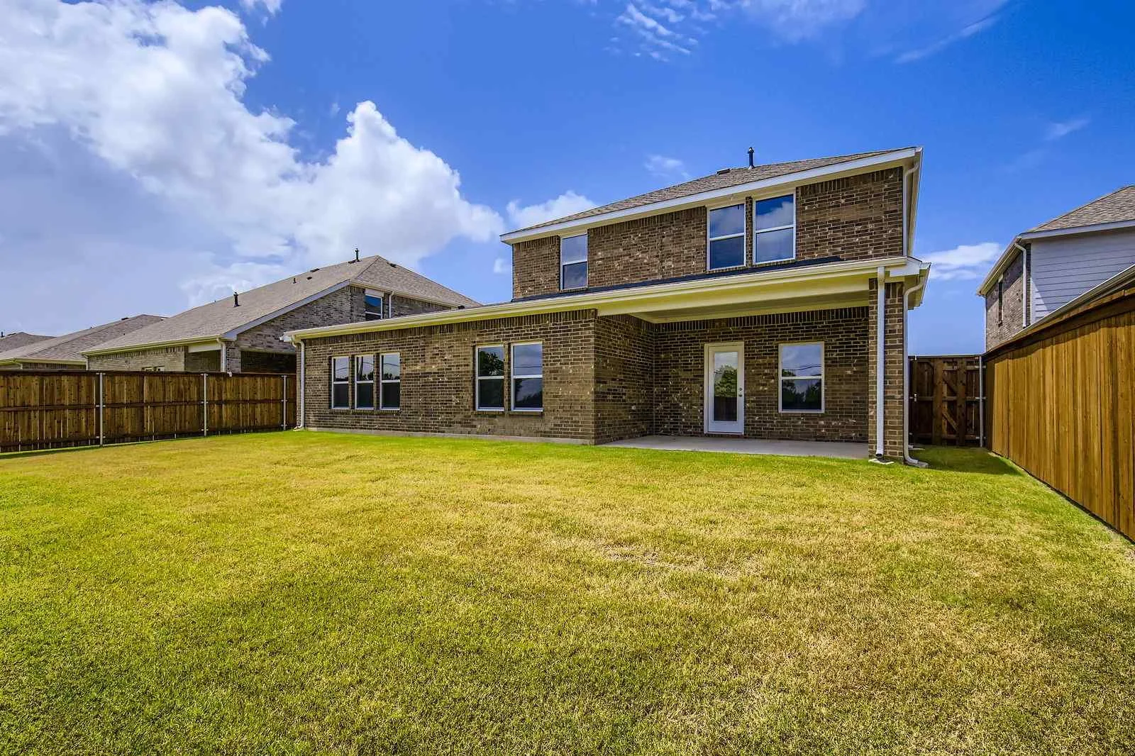 745 VINEYARD WAY - Web Quality - 028 - 32 Exterior Rear.jpg