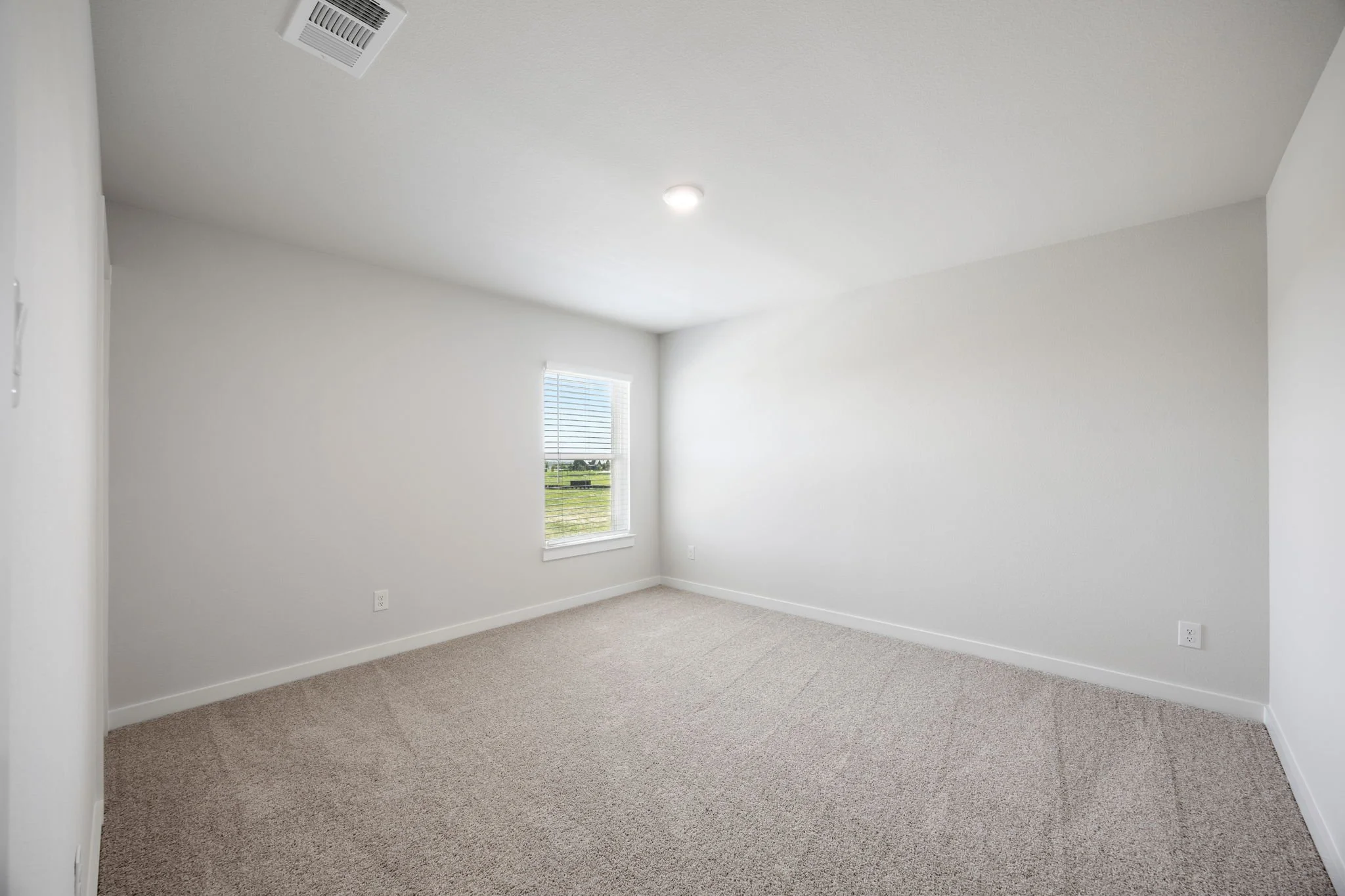 11-web-or-mls-710-acacia-ave.jpg