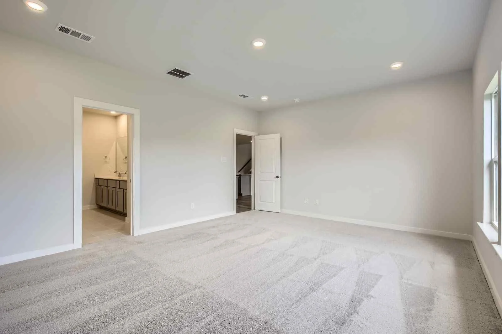 745 VINEYARD WAY - Web Quality - 015 - 15 Primary Bedroom.jpg