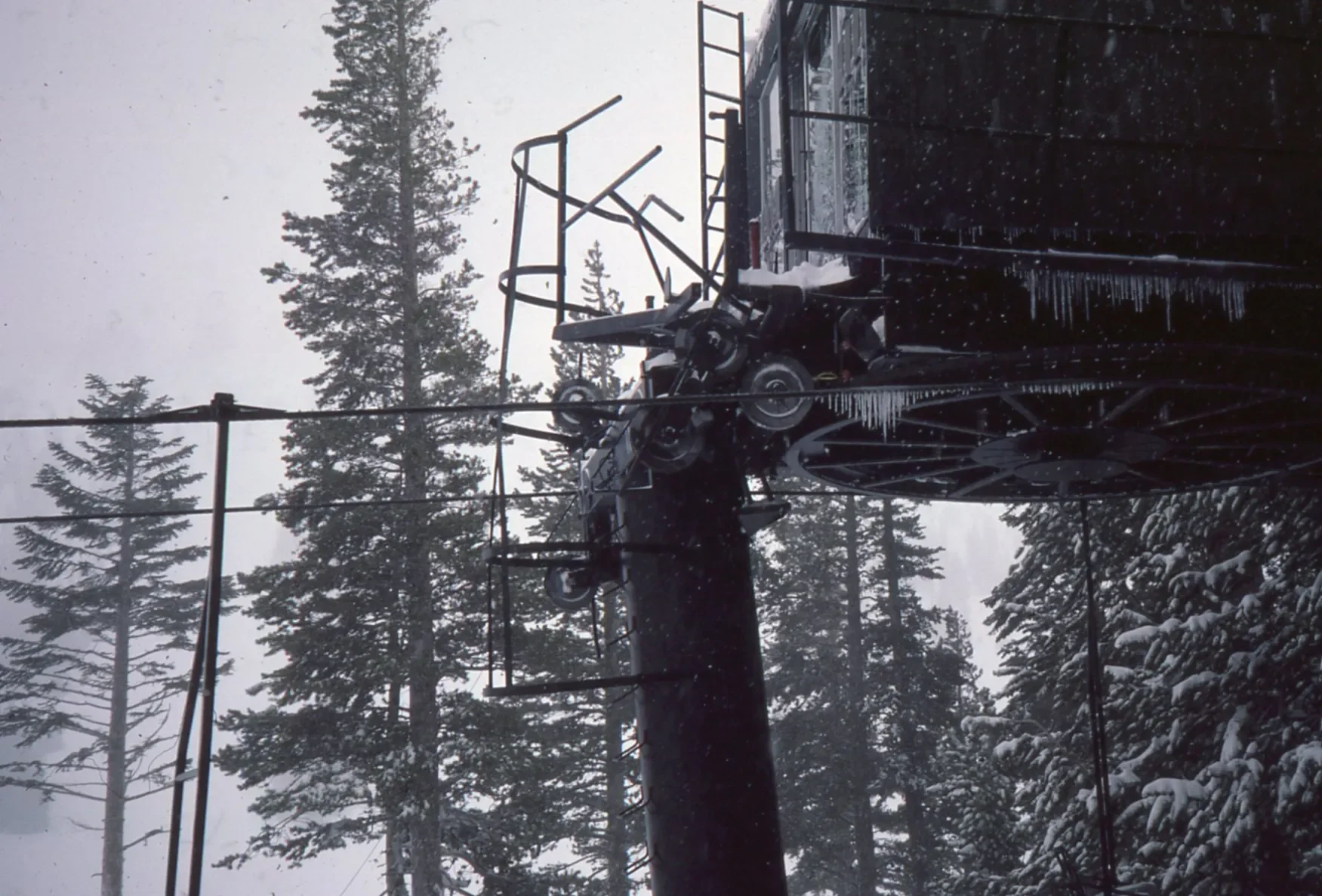 Carriage assembly – Chair 11
