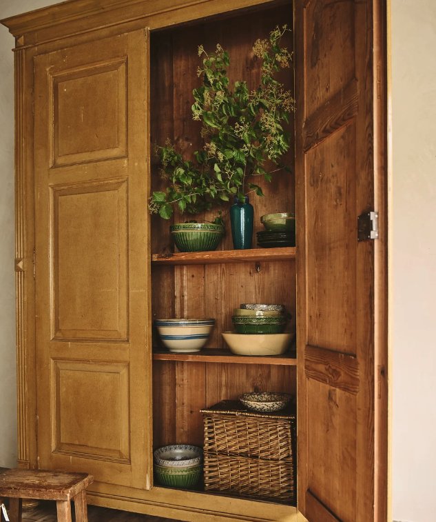 Studio Jennlilly · Moore House Design · ROWEAM Campaign · Commercial Styling · 01