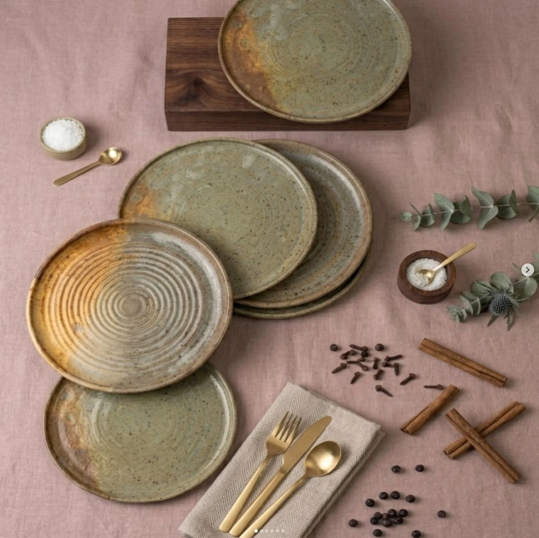 plates.jpg